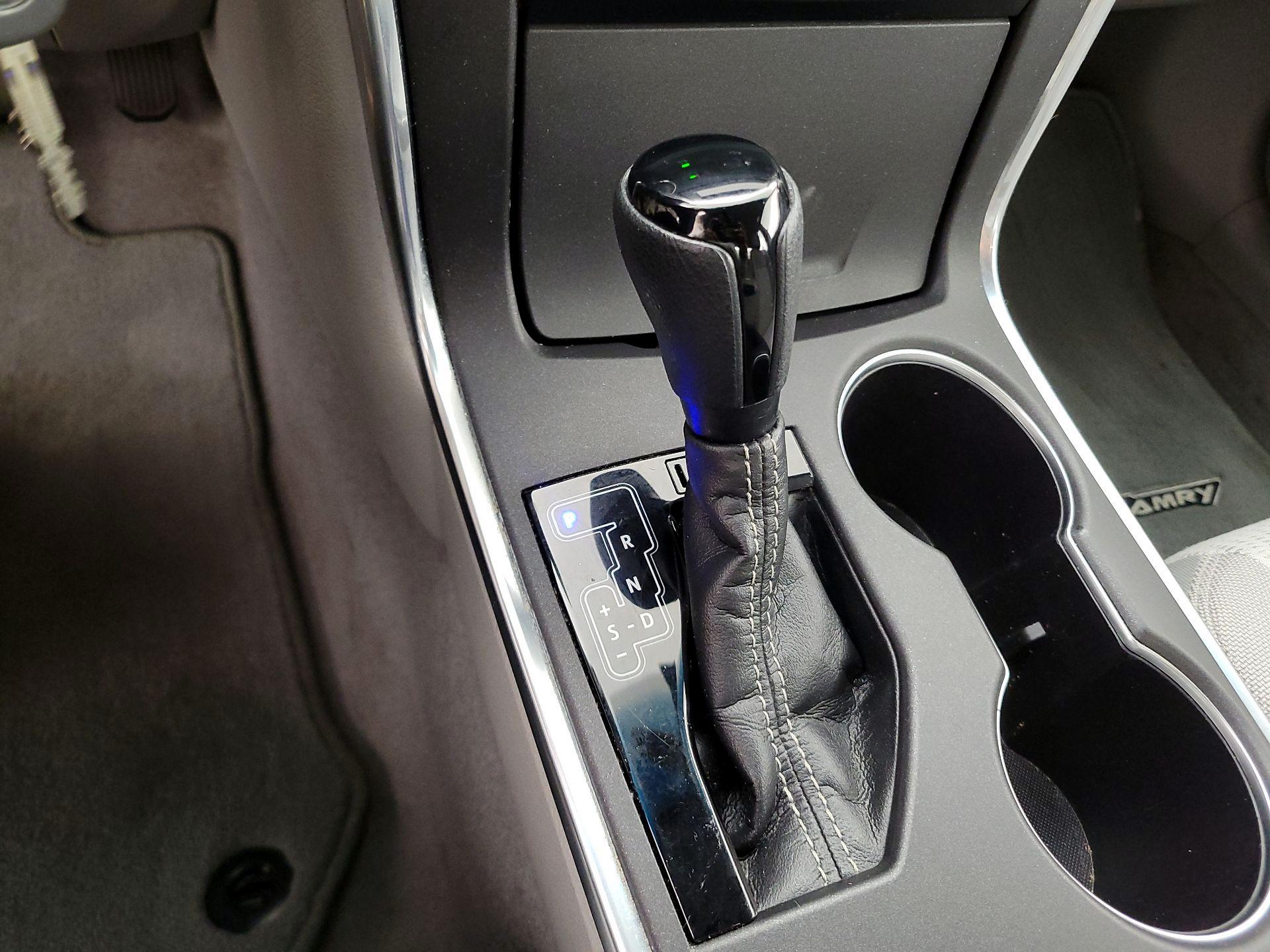 Thumbnail: 2017 Toyota Camry - 17