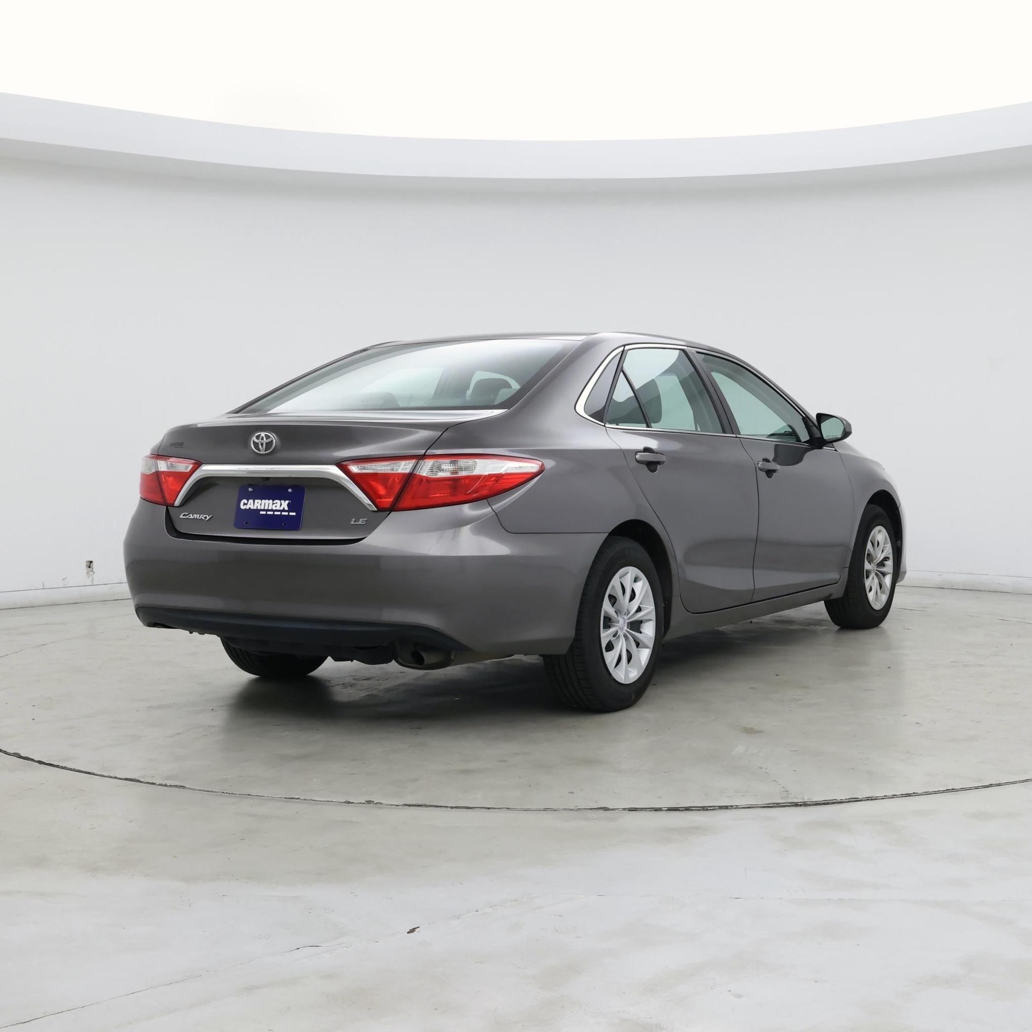 Thumbnail: 2017 Toyota Camry - 8