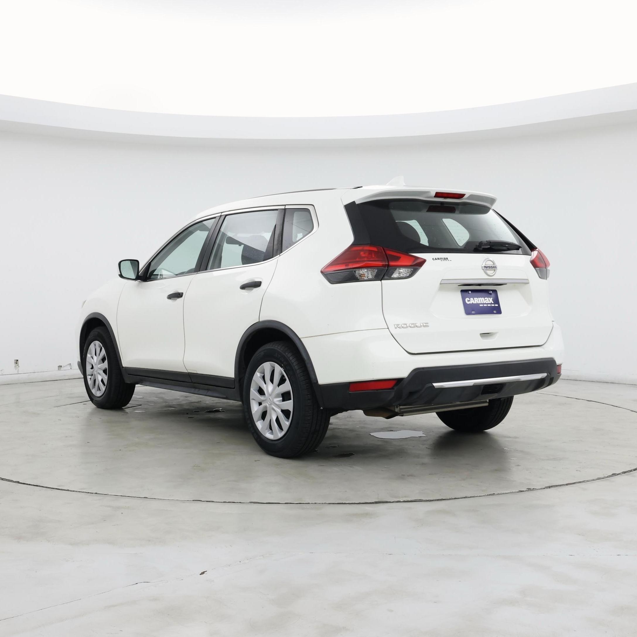 Thumbnail: 2017 Nissan Rogue - 2