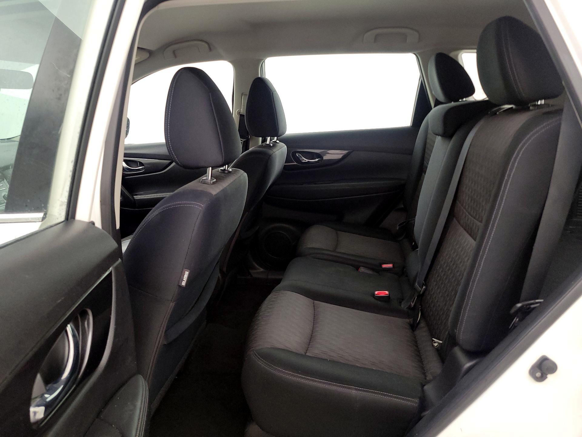 Thumbnail: 2017 Nissan Rogue - 19