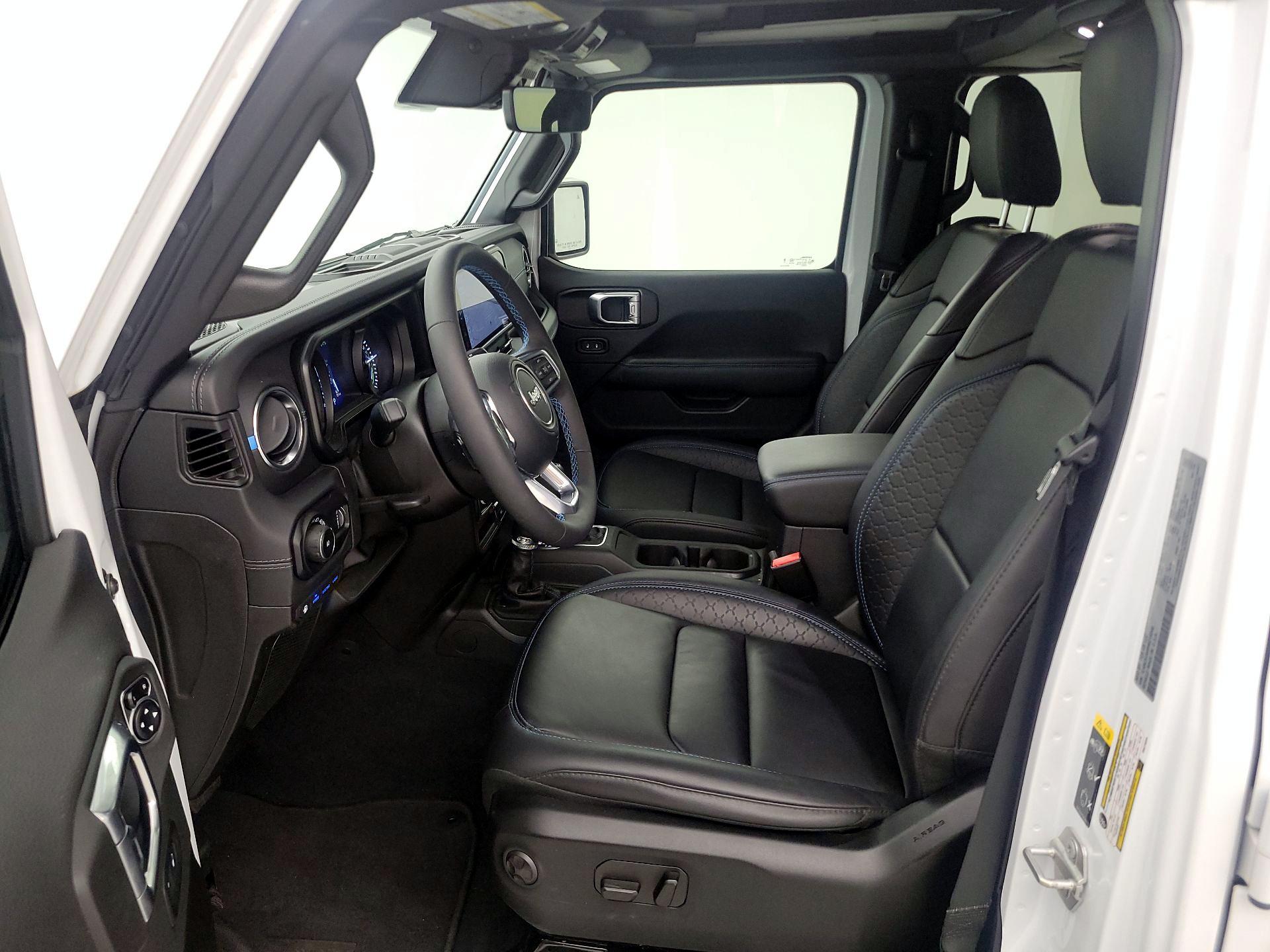 Thumbnail: 2024 Jeep Wrangler - 11