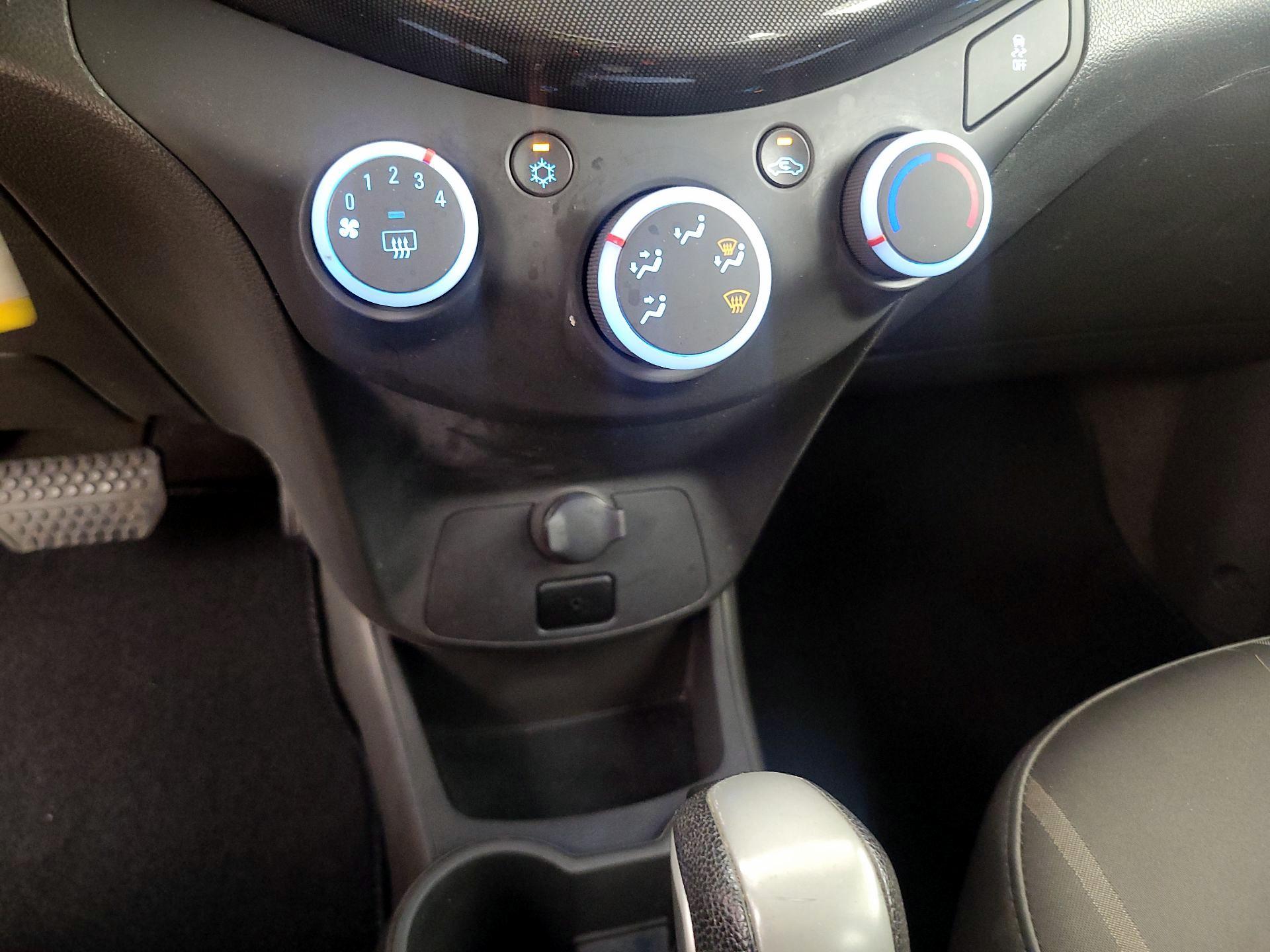 Thumbnail: 2014 Chevrolet Spark - 15