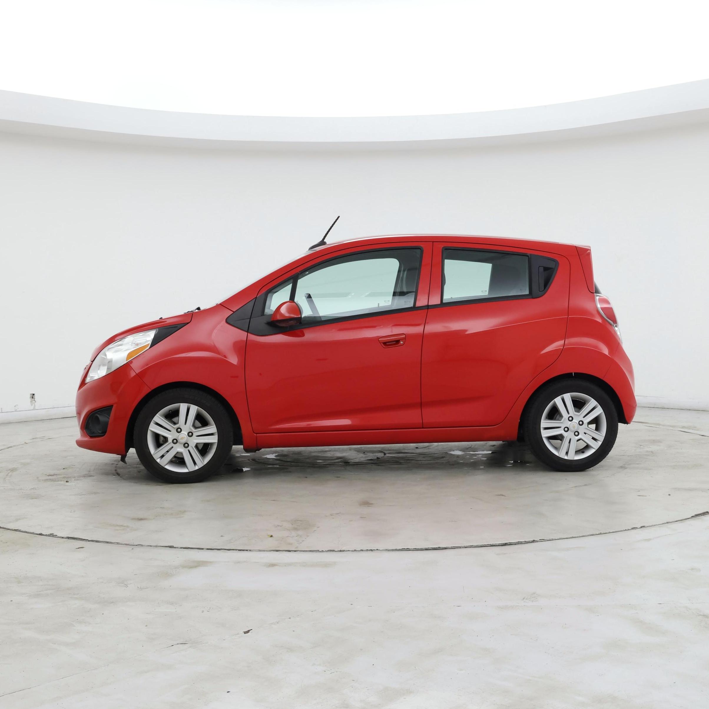 Thumbnail: 2014 Chevrolet Spark - 3