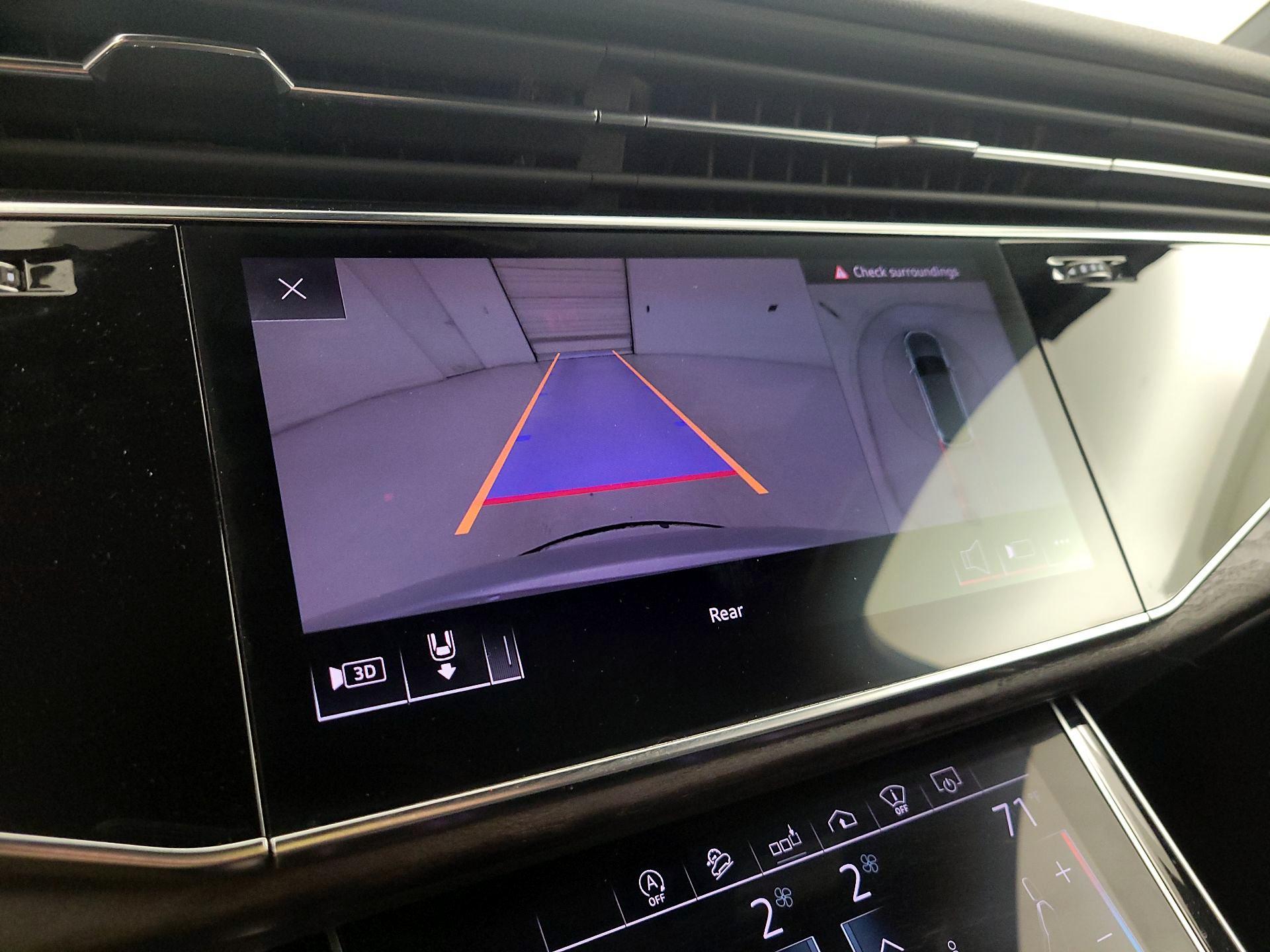 Thumbnail: 2020 Audi Q7 - 15