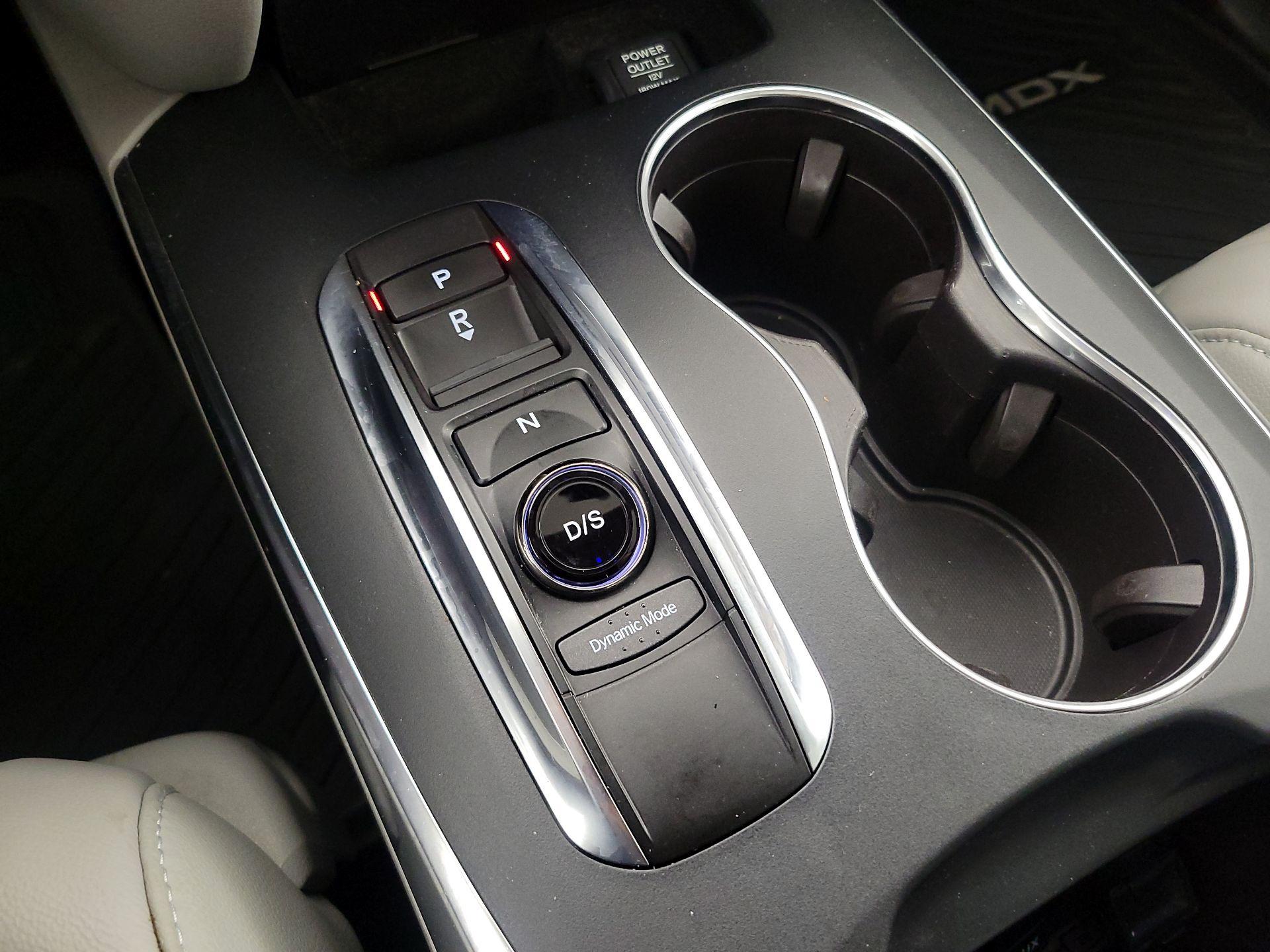 Thumbnail: 2017 Acura MDX - 18