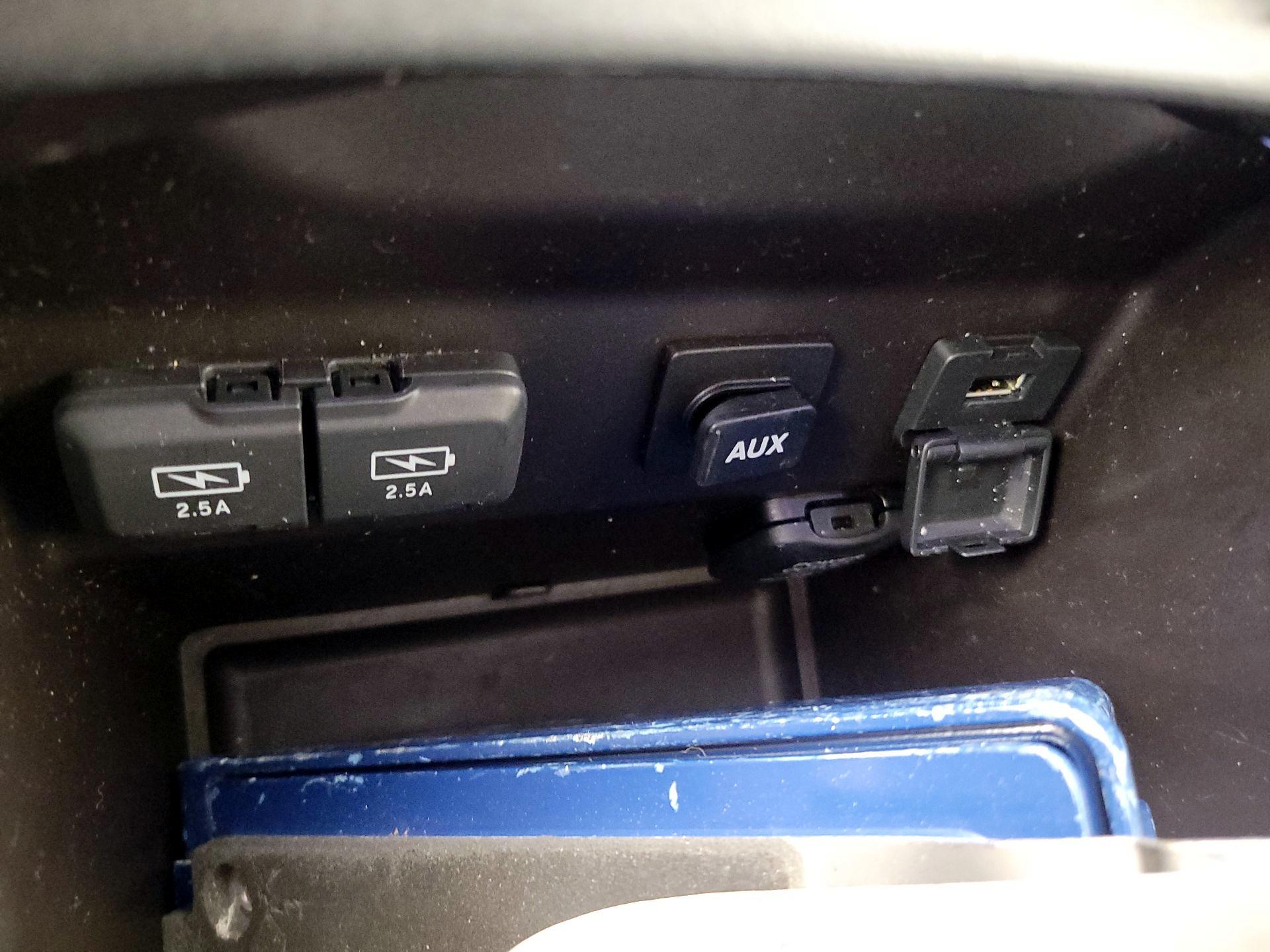 Thumbnail: 2017 Acura MDX - 19