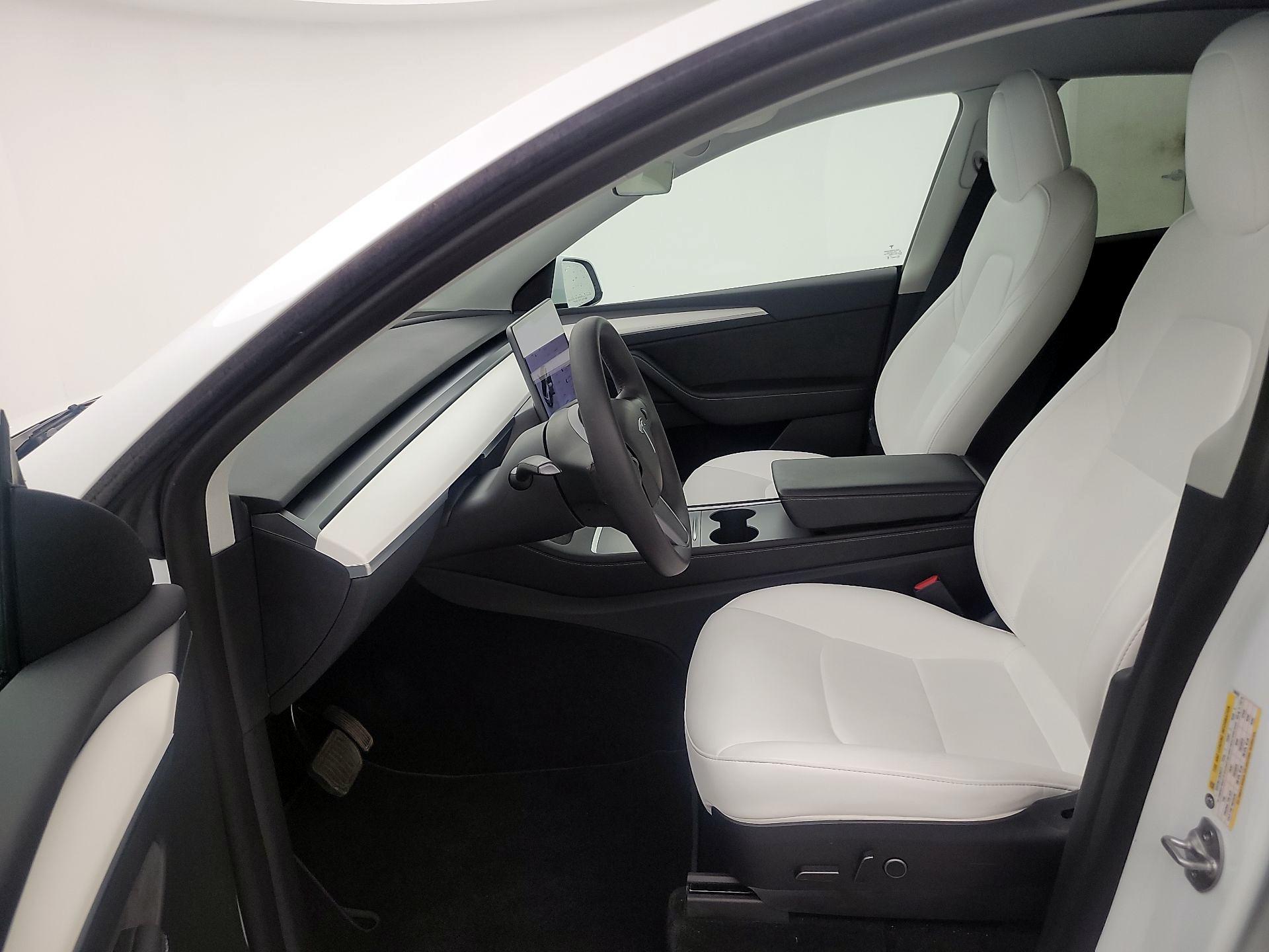 Thumbnail: 2022 Tesla Model Y - 11