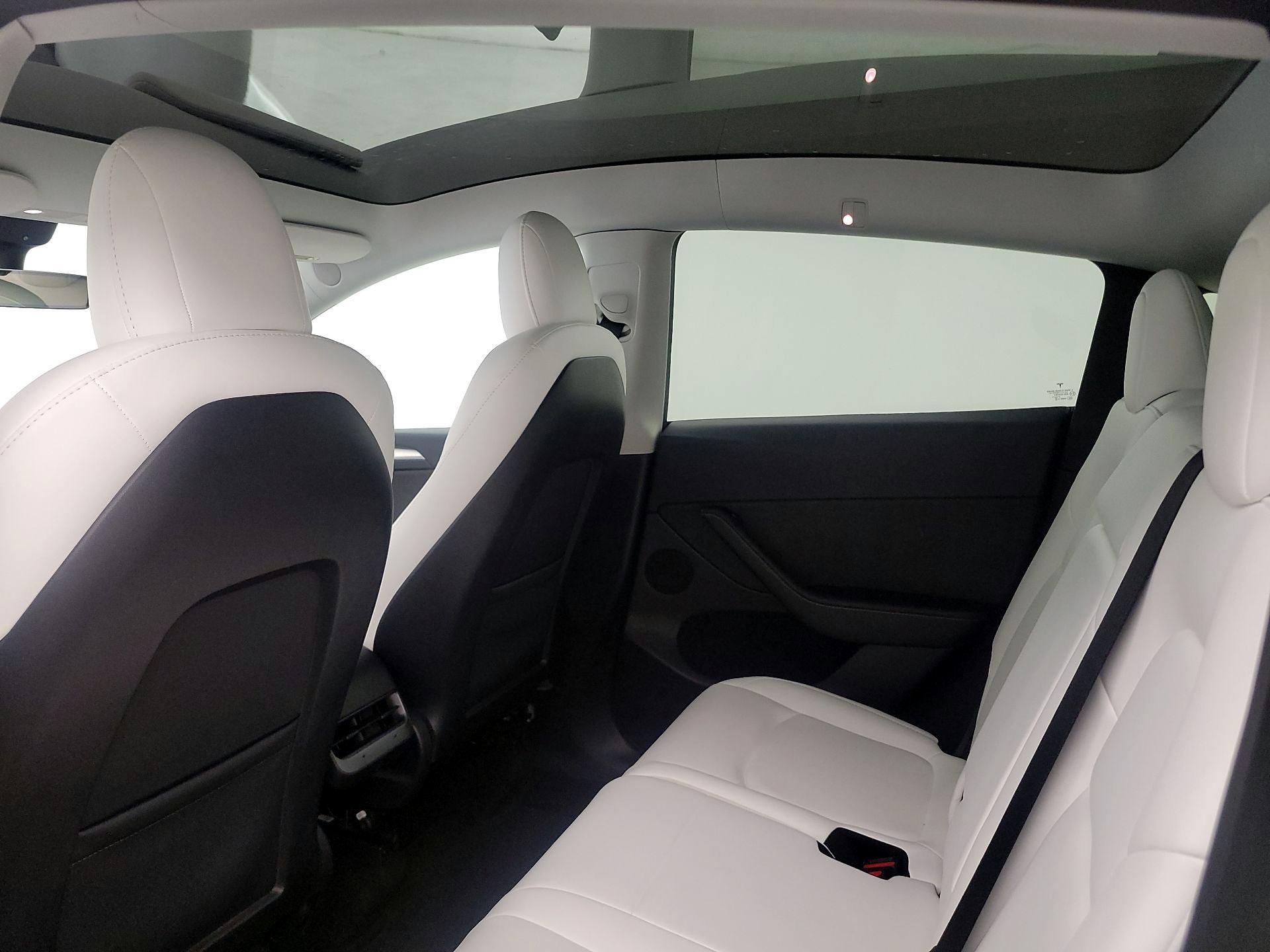 Thumbnail: 2022 Tesla Model Y - 19