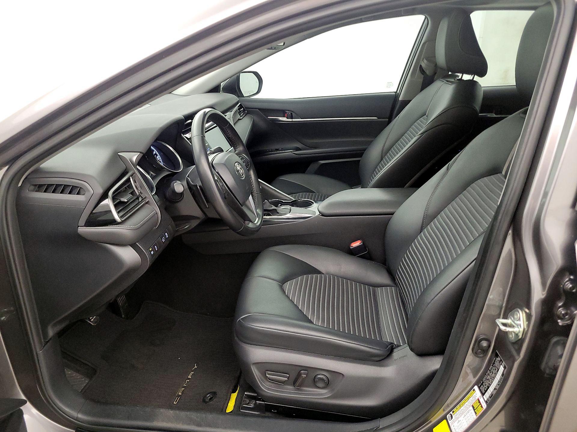 Thumbnail: 2020 Toyota Camry - 11