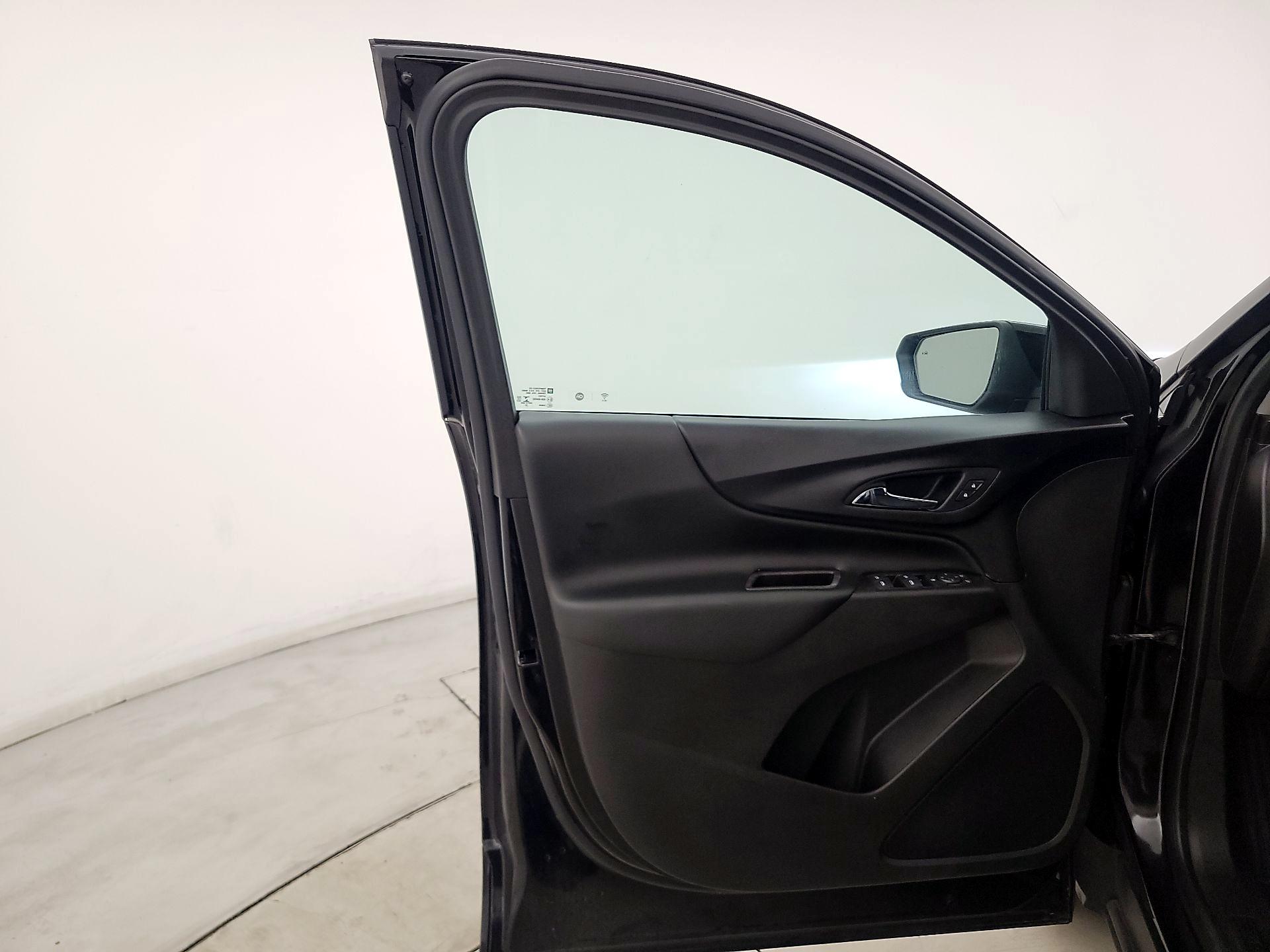 Thumbnail: 2021 Chevrolet Equinox - 12