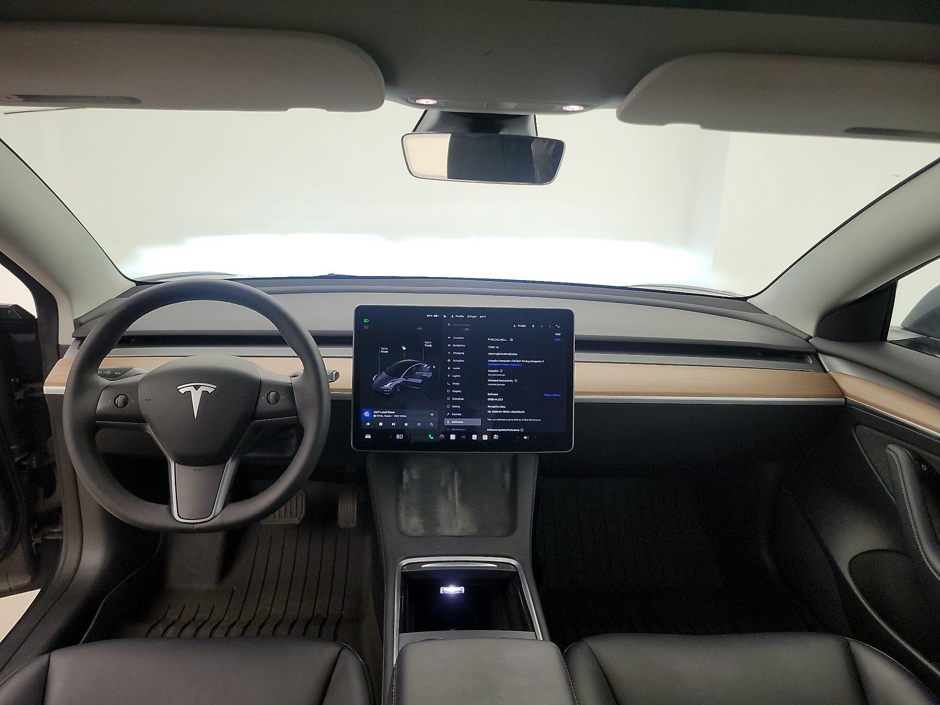 Thumbnail: 2023 Tesla Model 3 - 9