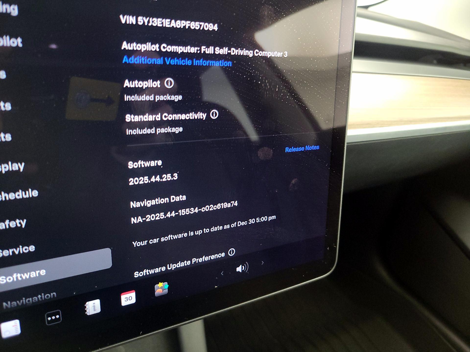 Thumbnail: 2023 Tesla Model 3 - 13