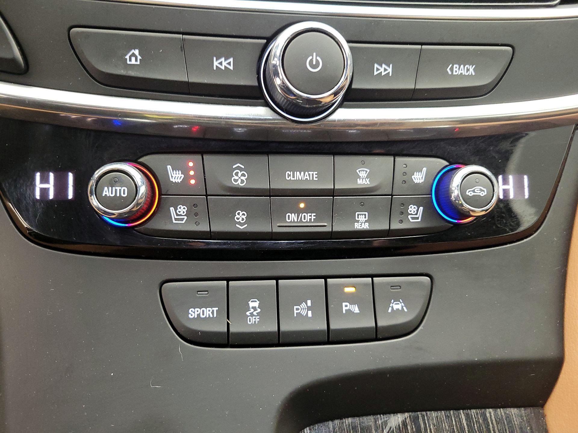 Thumbnail: 2017 Buick LaCrosse - 17