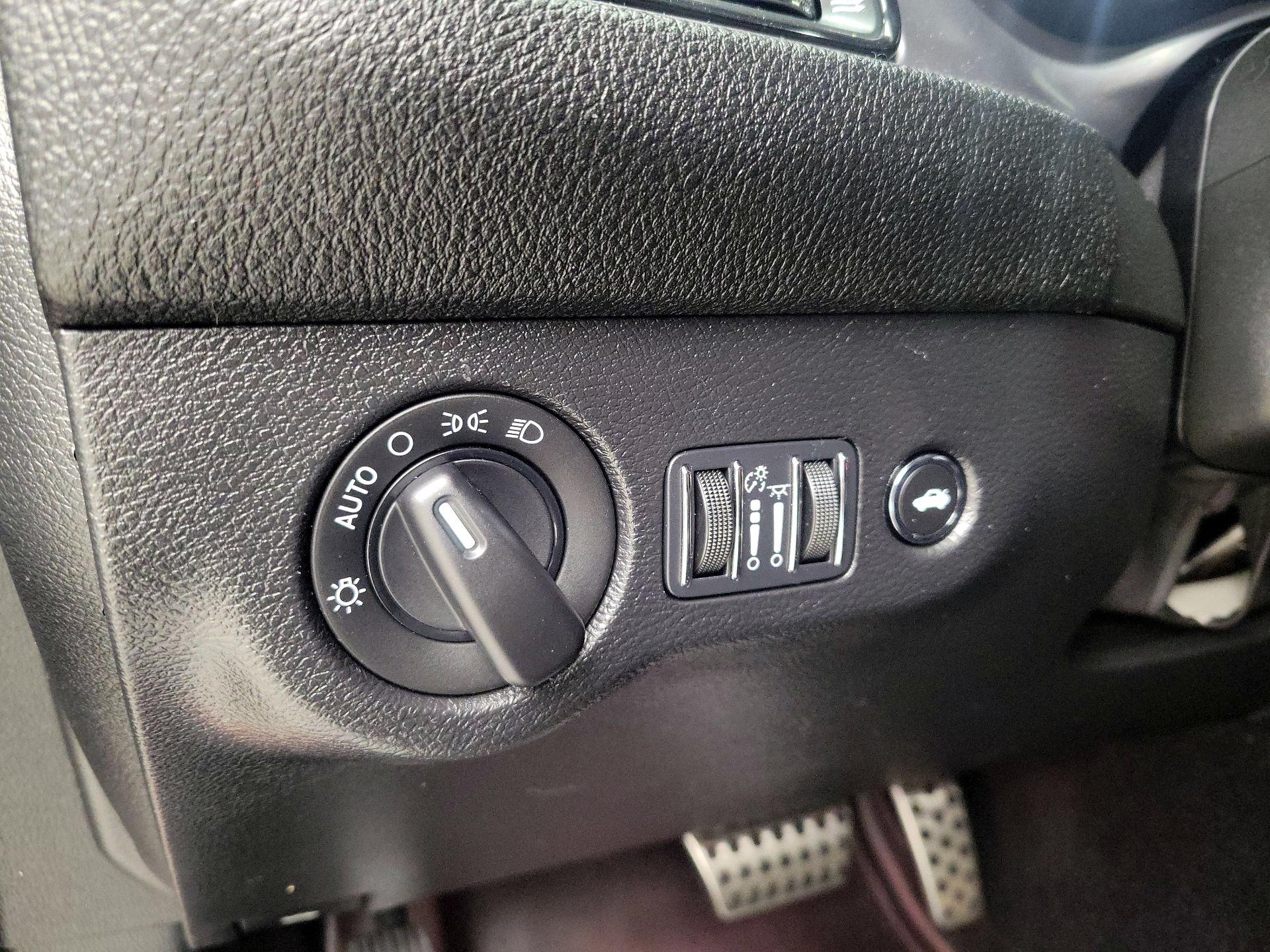 Thumbnail: 2022 Dodge Challenger - 13