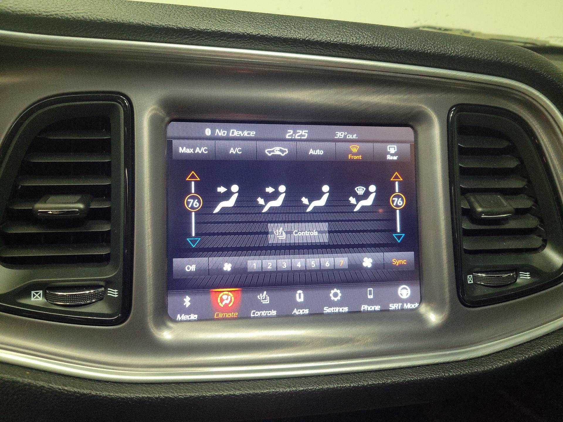 Thumbnail: 2022 Dodge Challenger - 16