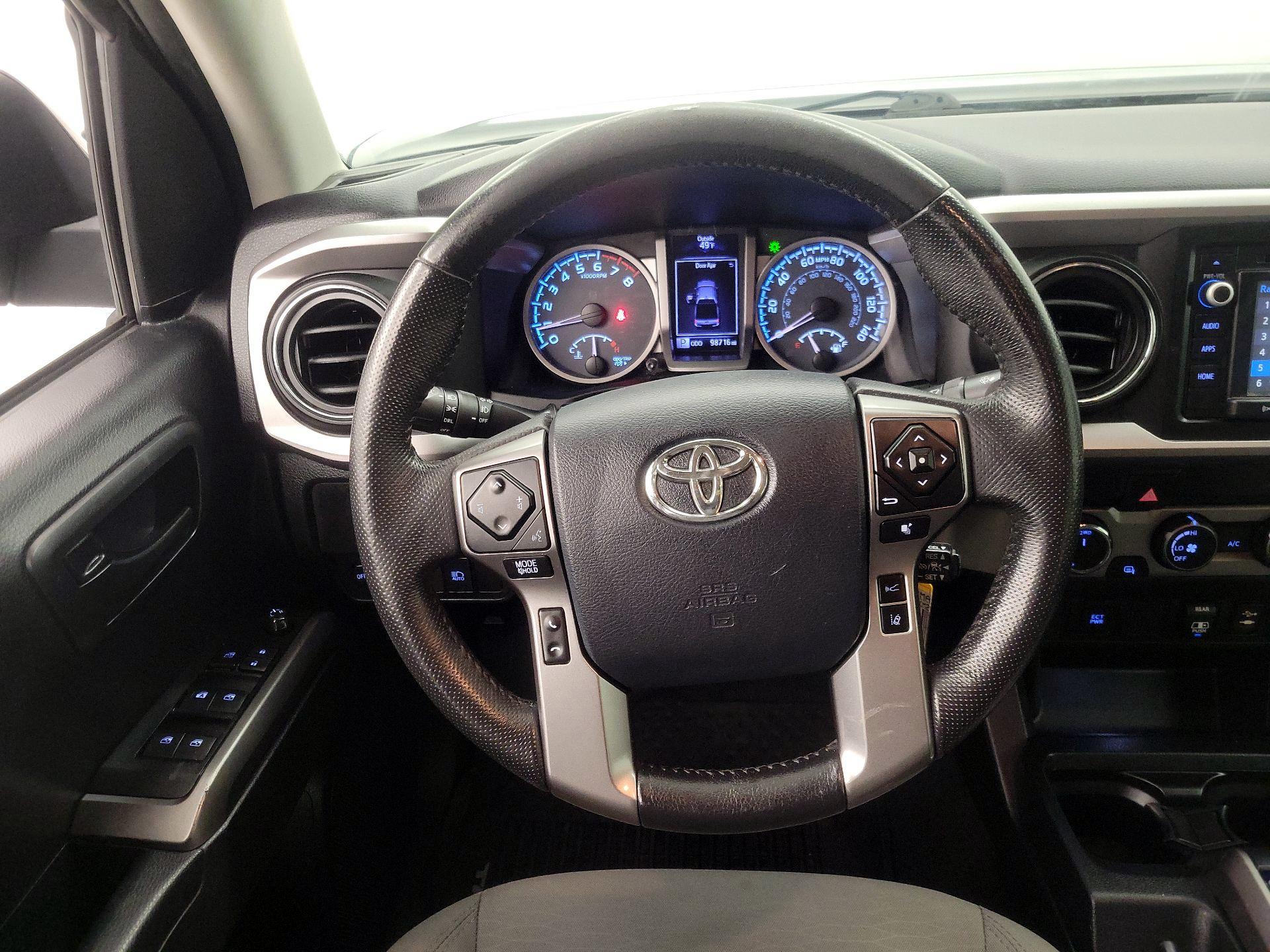 Thumbnail: 2019 Toyota Tacoma - 10