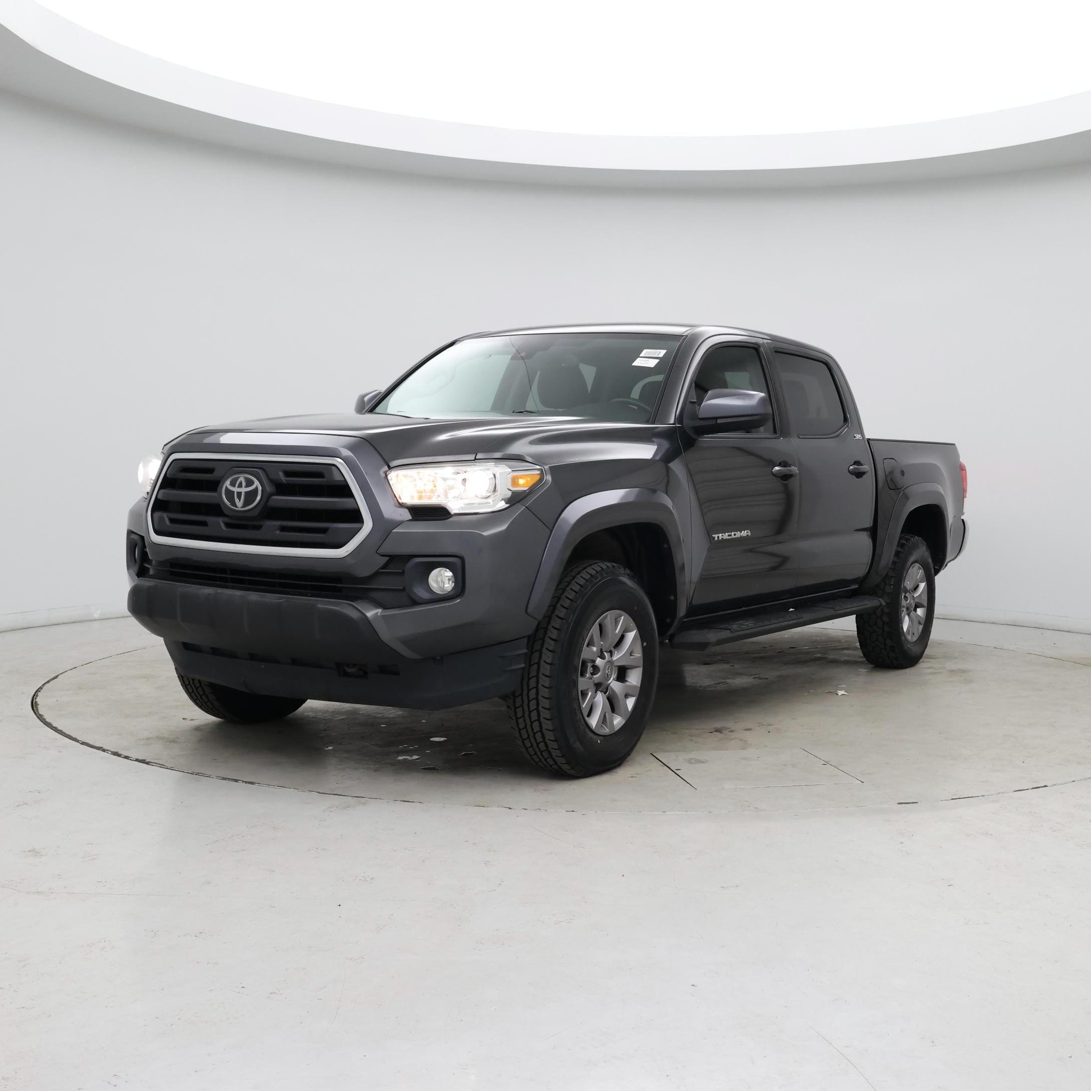 Thumbnail: 2019 Toyota Tacoma - 4