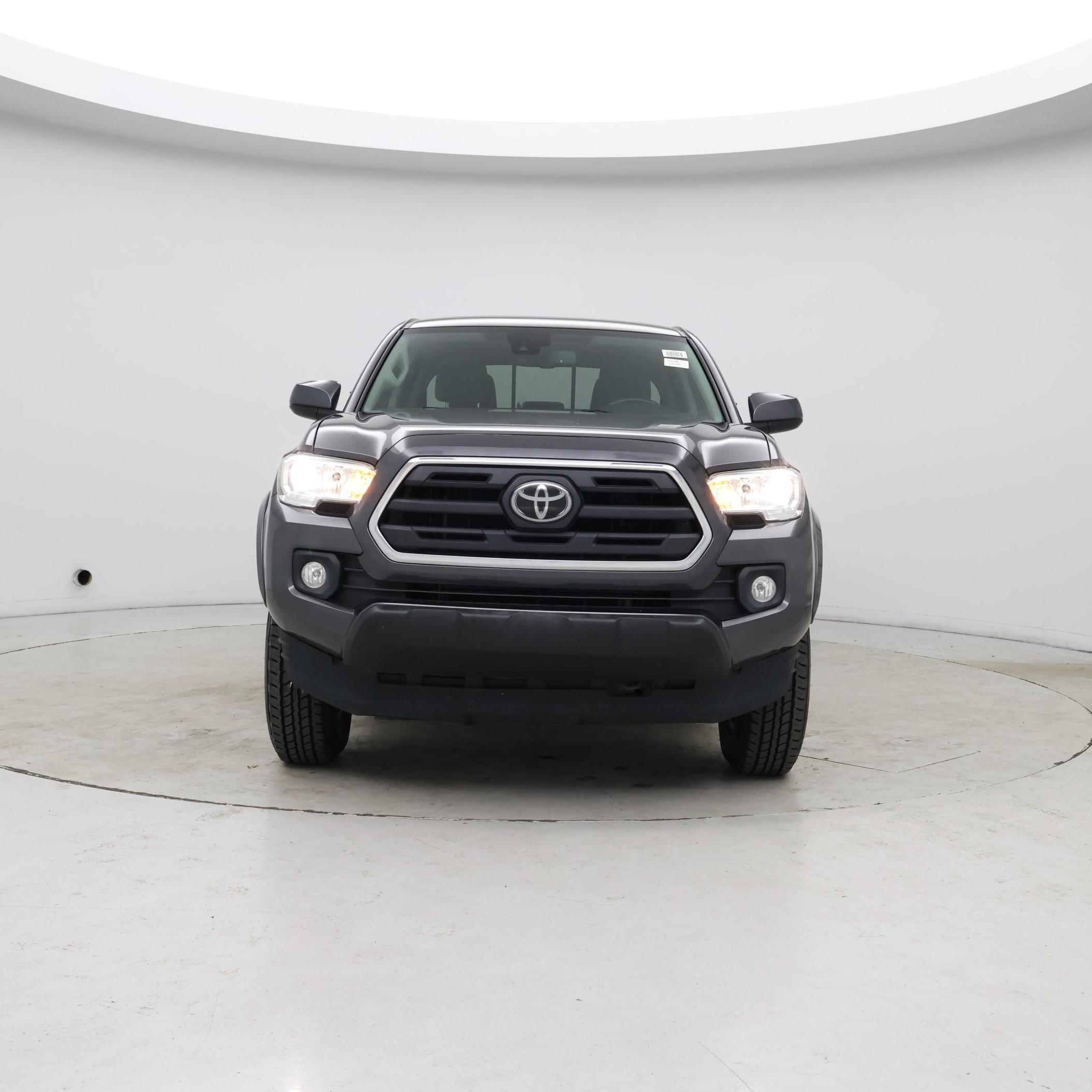 Thumbnail: 2019 Toyota Tacoma - 5