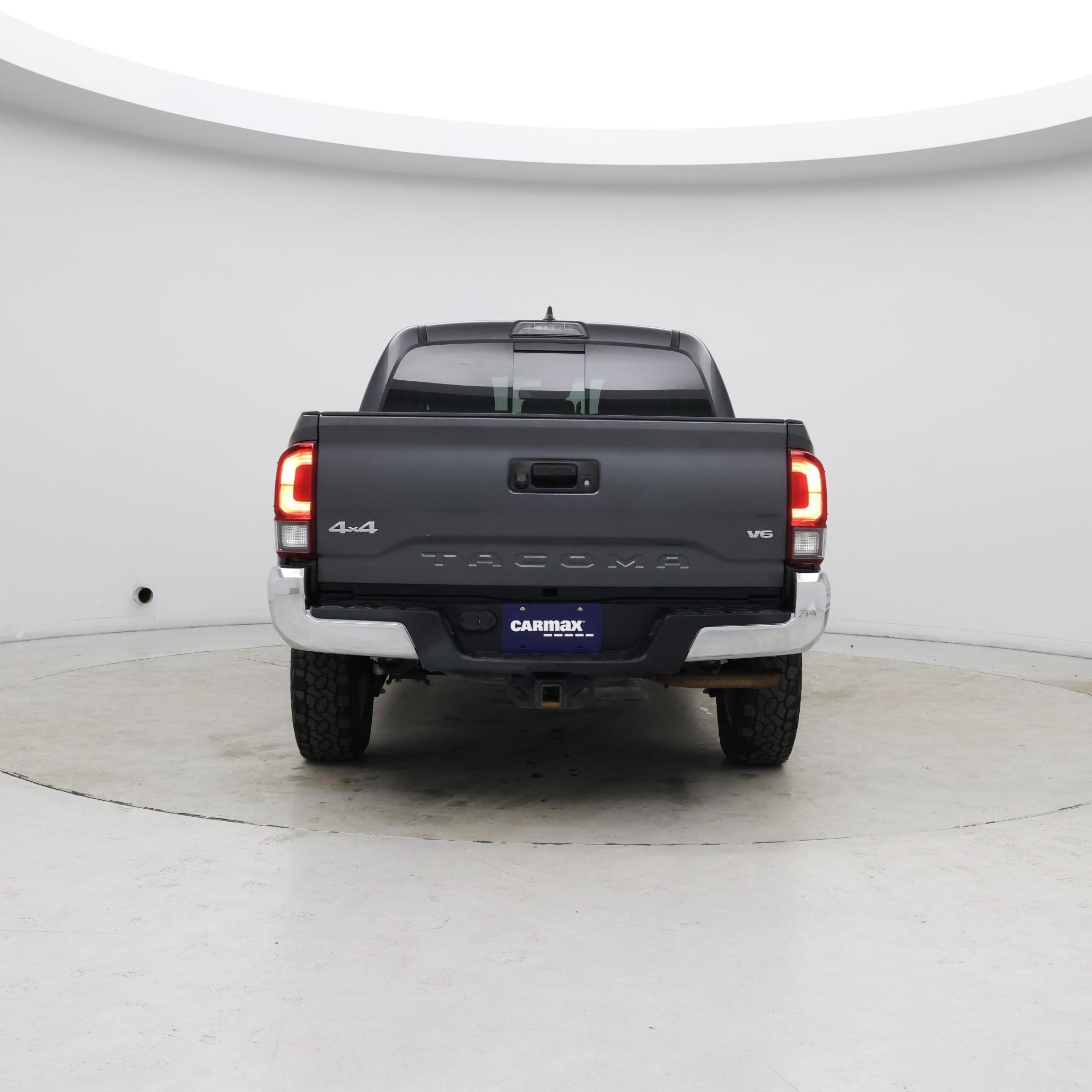 Thumbnail: 2019 Toyota Tacoma - 6