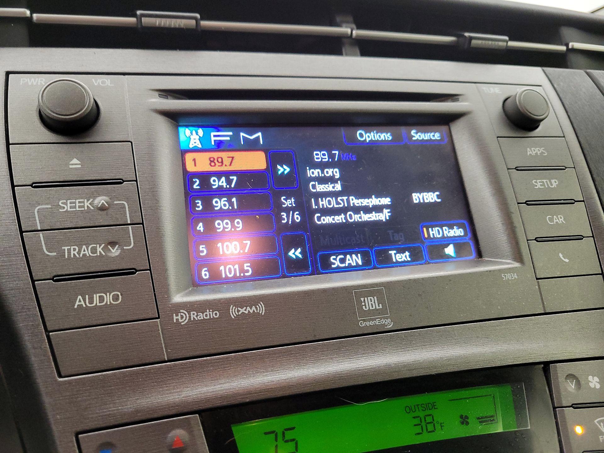 Thumbnail: 2015 Toyota Prius - 15