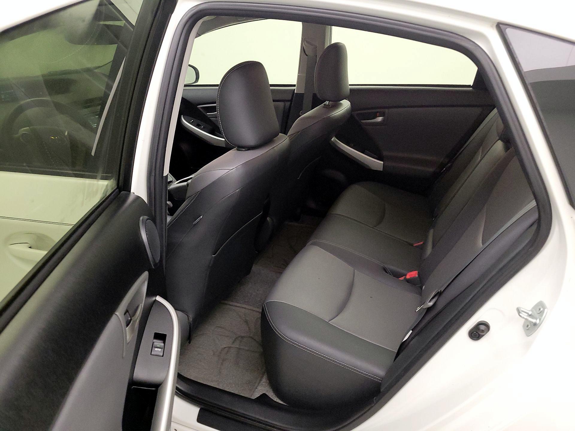 Thumbnail: 2015 Toyota Prius - 19