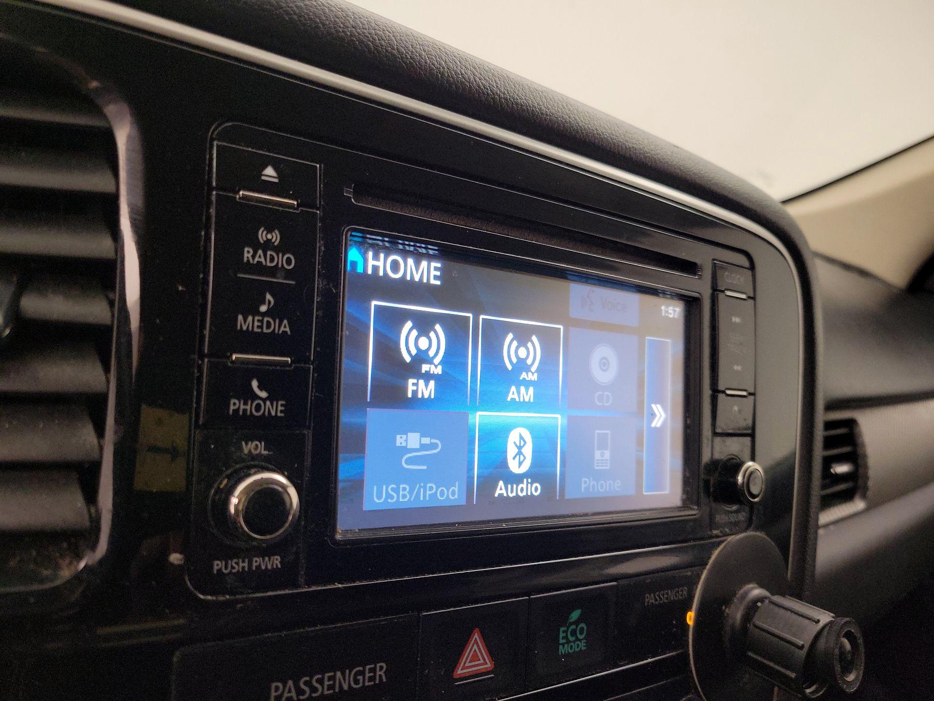 Thumbnail: 2017 Mitsubishi Outlander - 15