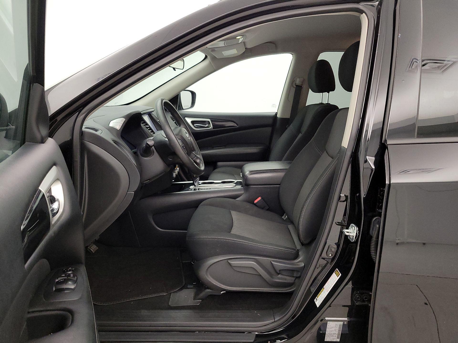 Thumbnail: 2020 Nissan Pathfinder - 11