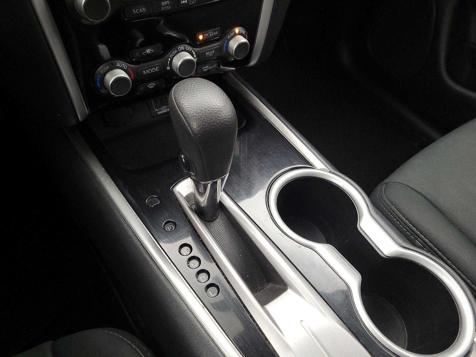 Thumbnail: 2020 Nissan Pathfinder - 17