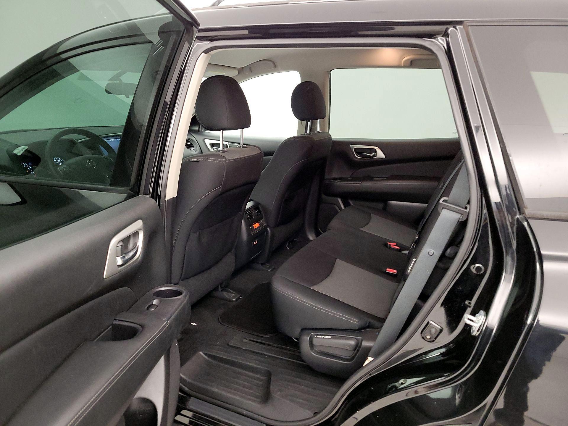 Thumbnail: 2020 Nissan Pathfinder - 19