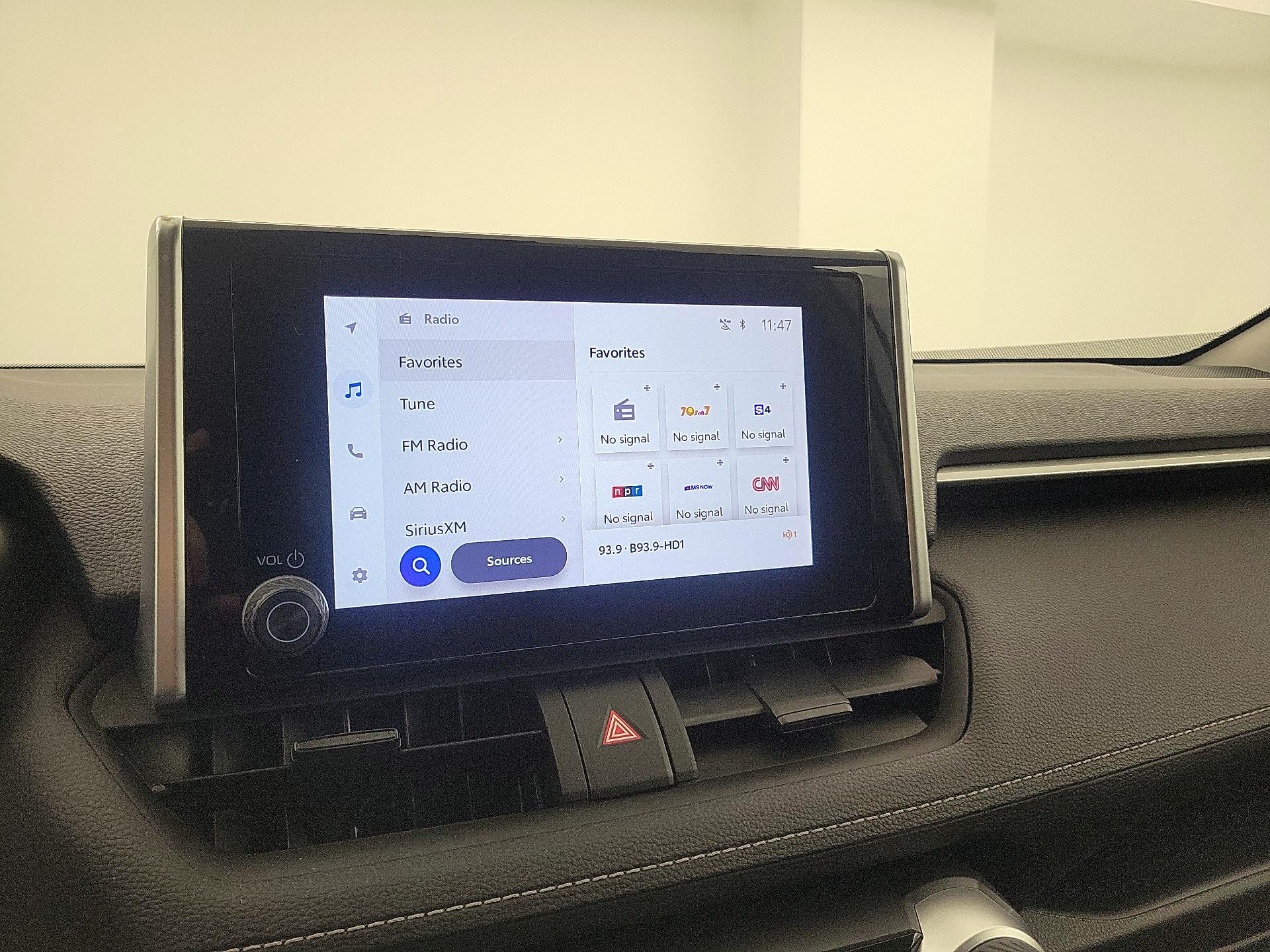 Thumbnail: 2023 Toyota RAV4 - 15