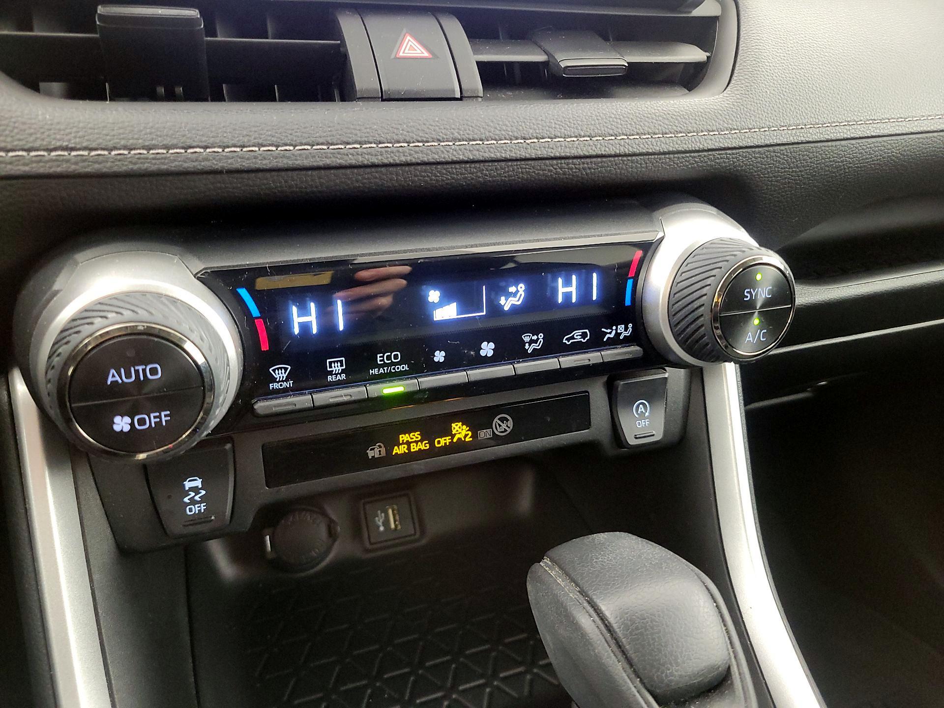 Thumbnail: 2023 Toyota RAV4 - 16