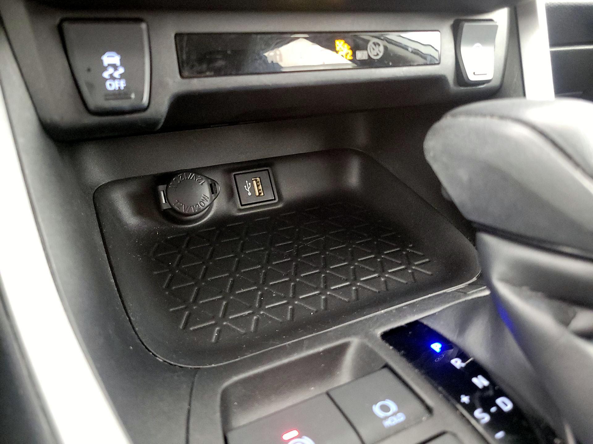 Thumbnail: 2023 Toyota RAV4 - 18