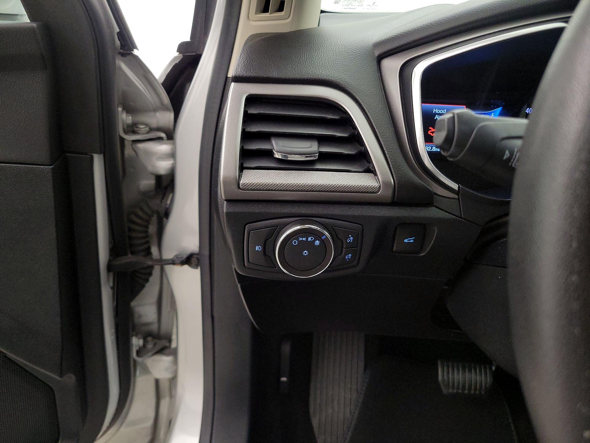 Thumbnail: 2019 Ford Fusion - 13