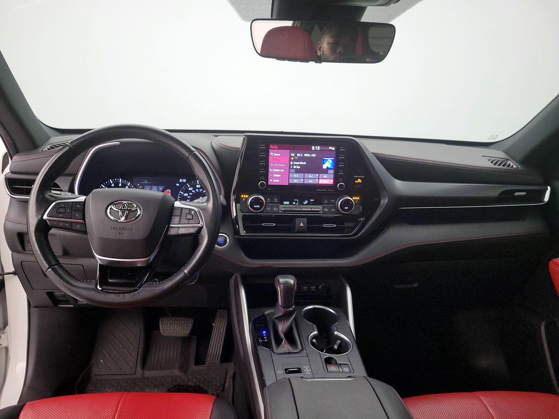 Thumbnail: 2021 Toyota Highlander - 9