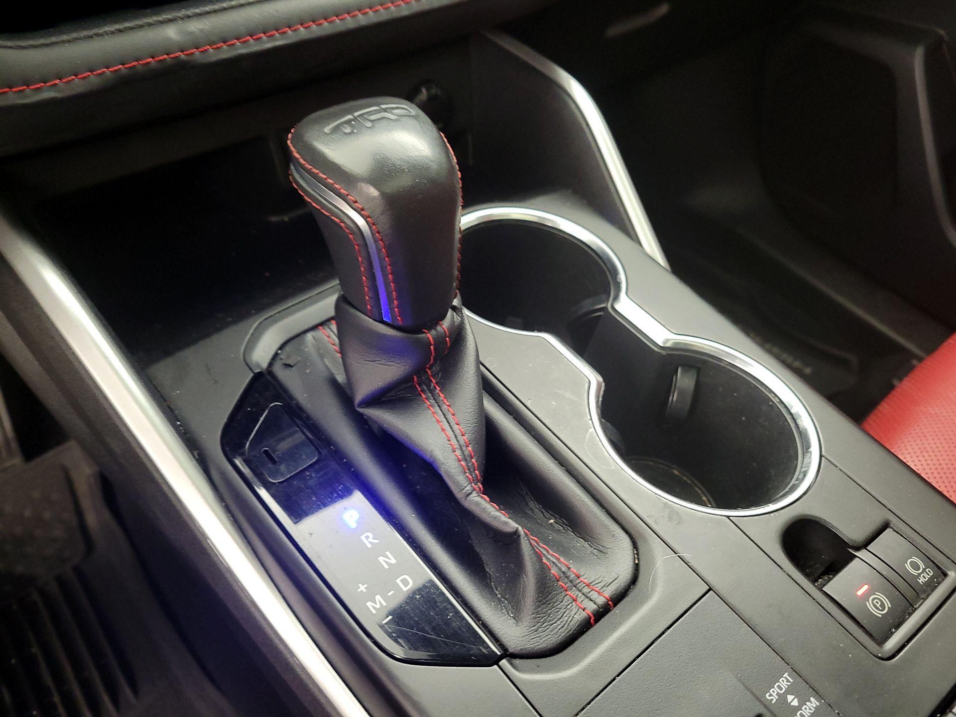 Thumbnail: 2021 Toyota Highlander - 17