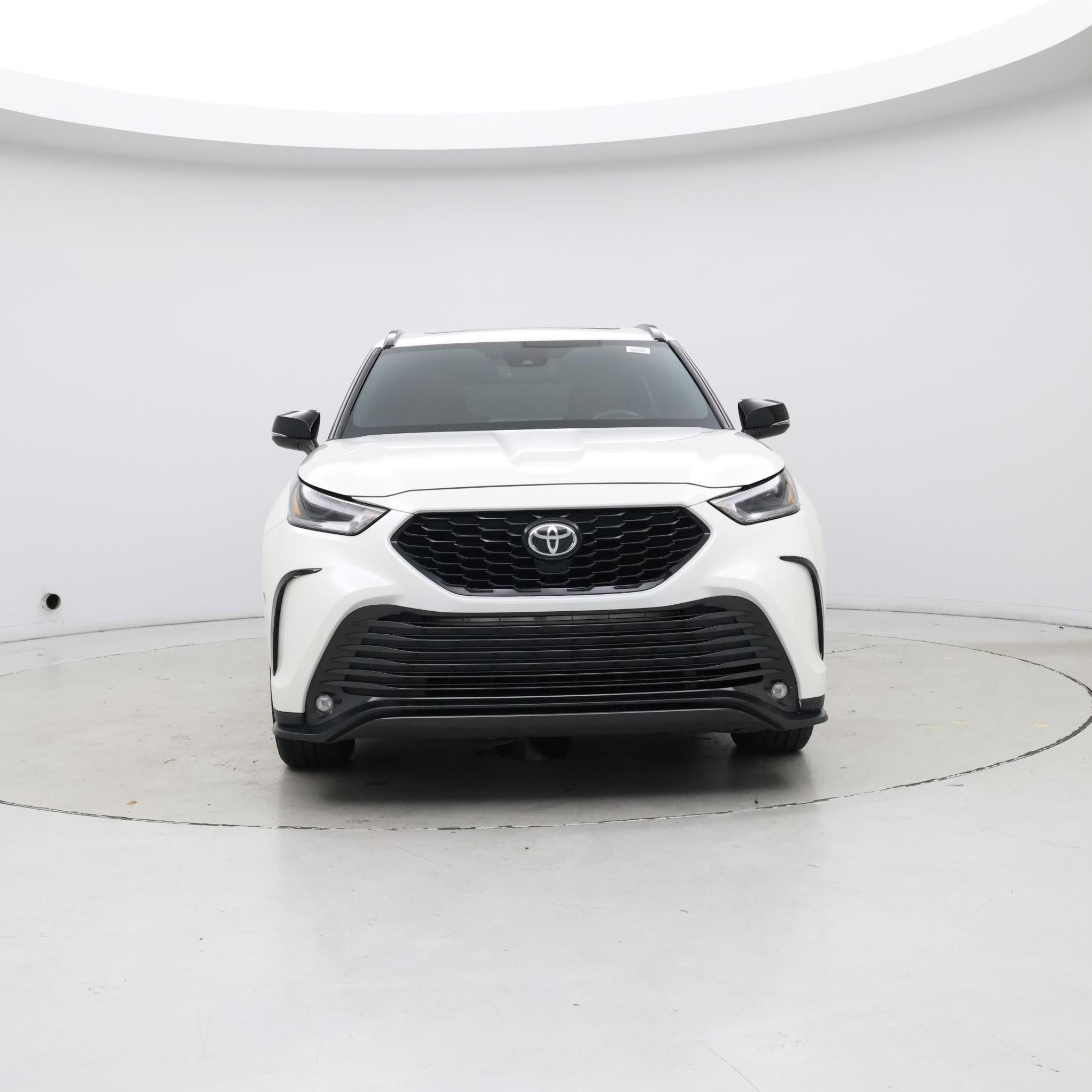 Thumbnail: 2021 Toyota Highlander - 5