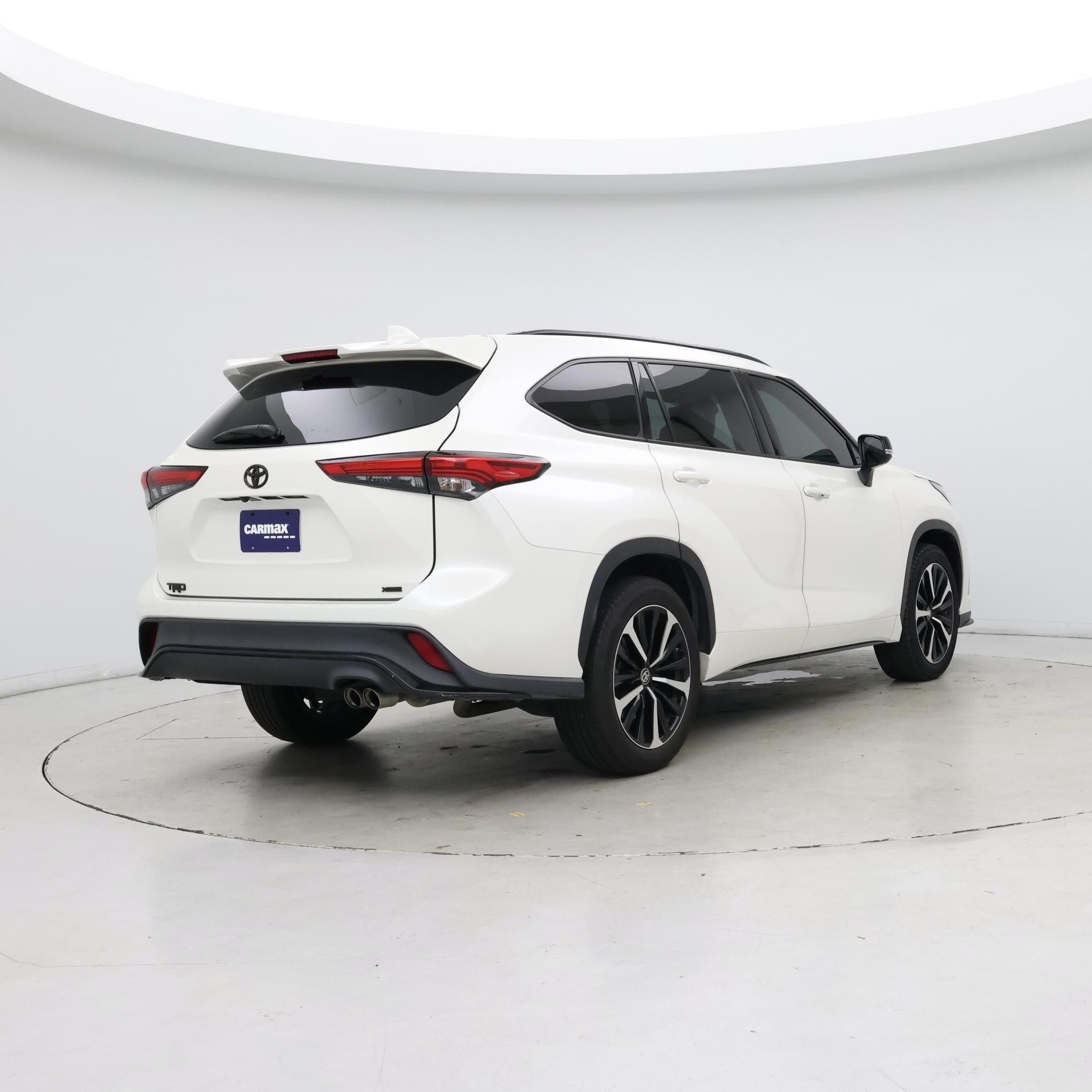 Thumbnail: 2021 Toyota Highlander - 8