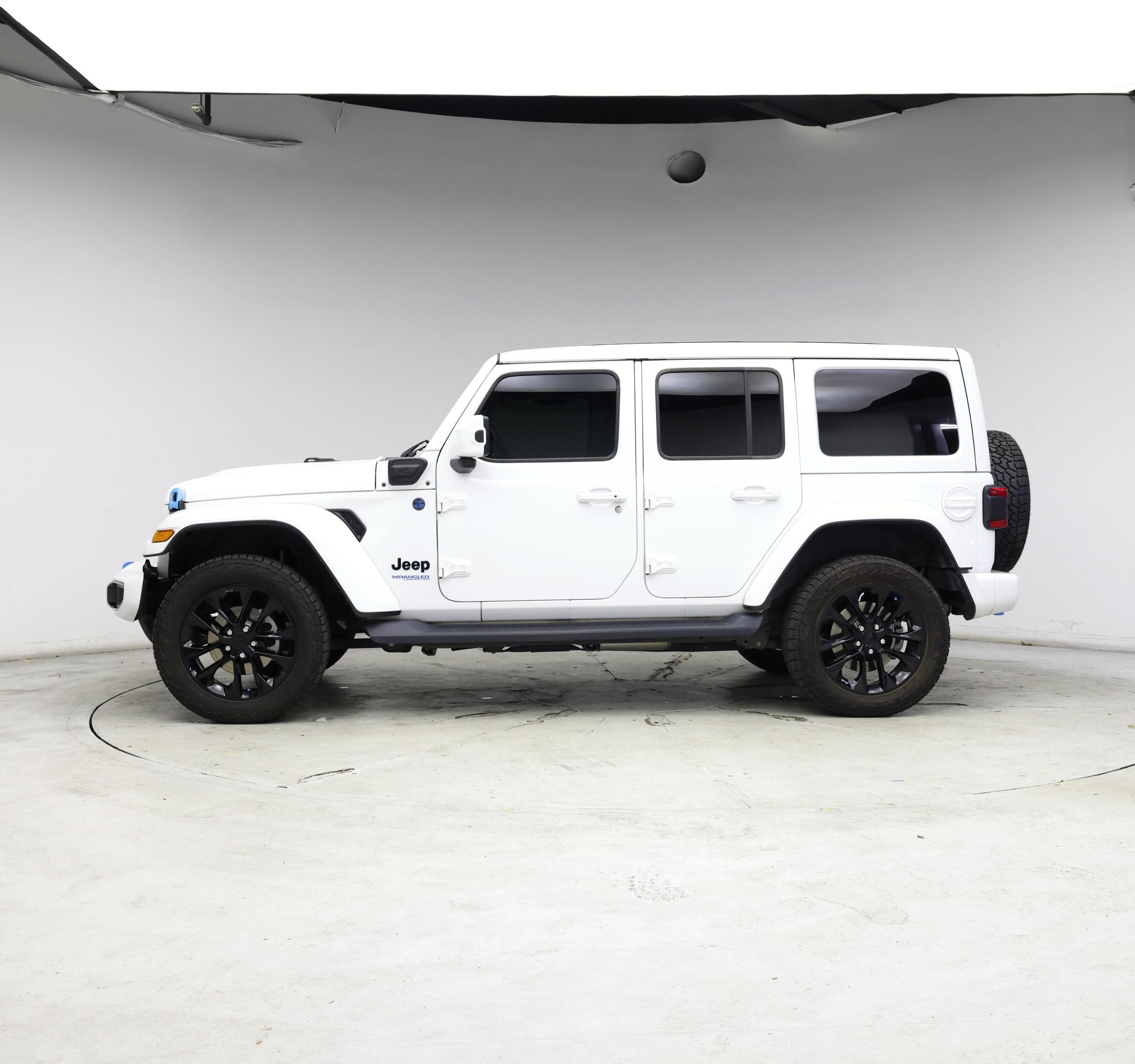Thumbnail: 2021 Jeep Wrangler - 3