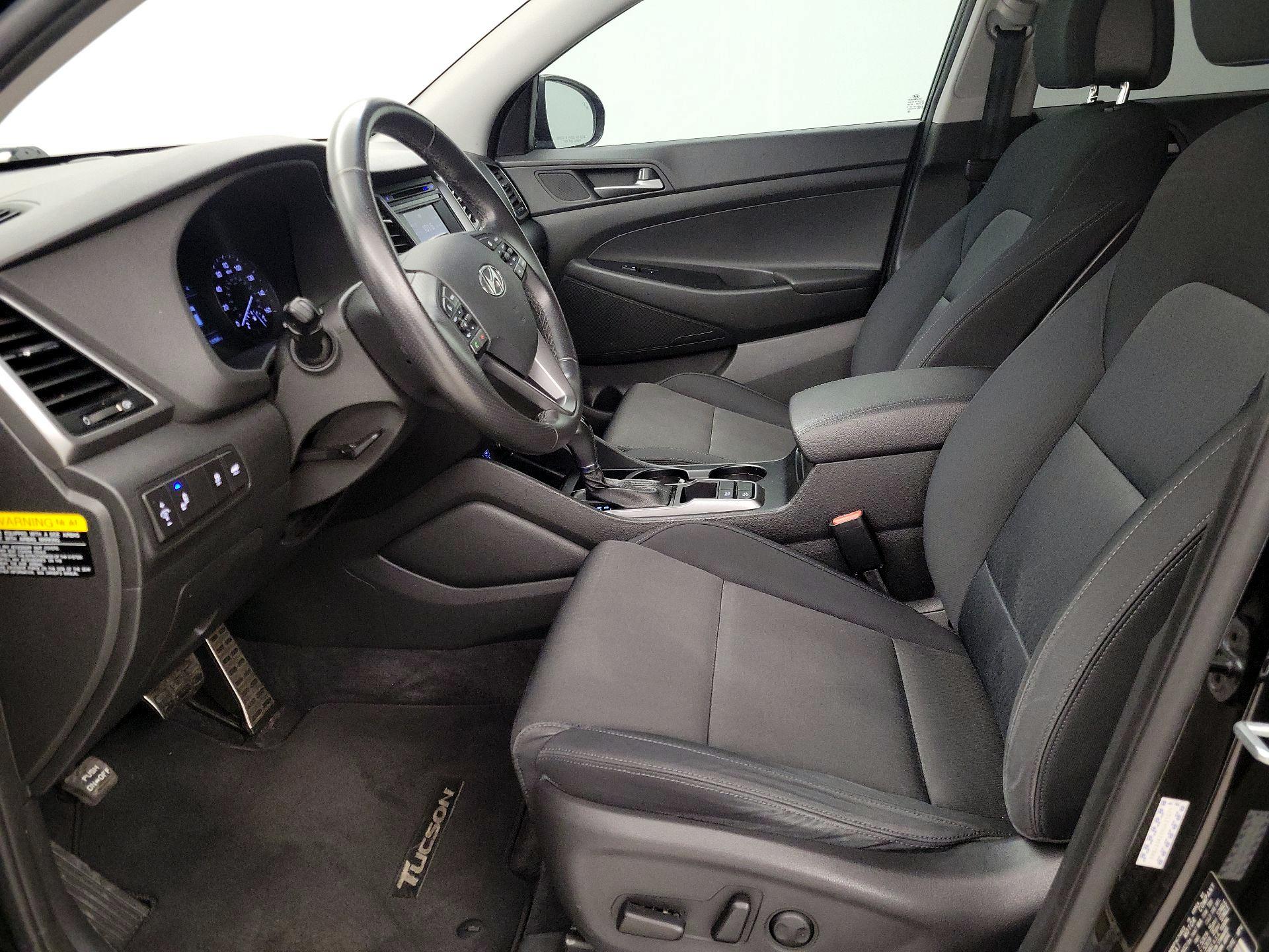 Thumbnail: 2017 Hyundai Tucson - 11