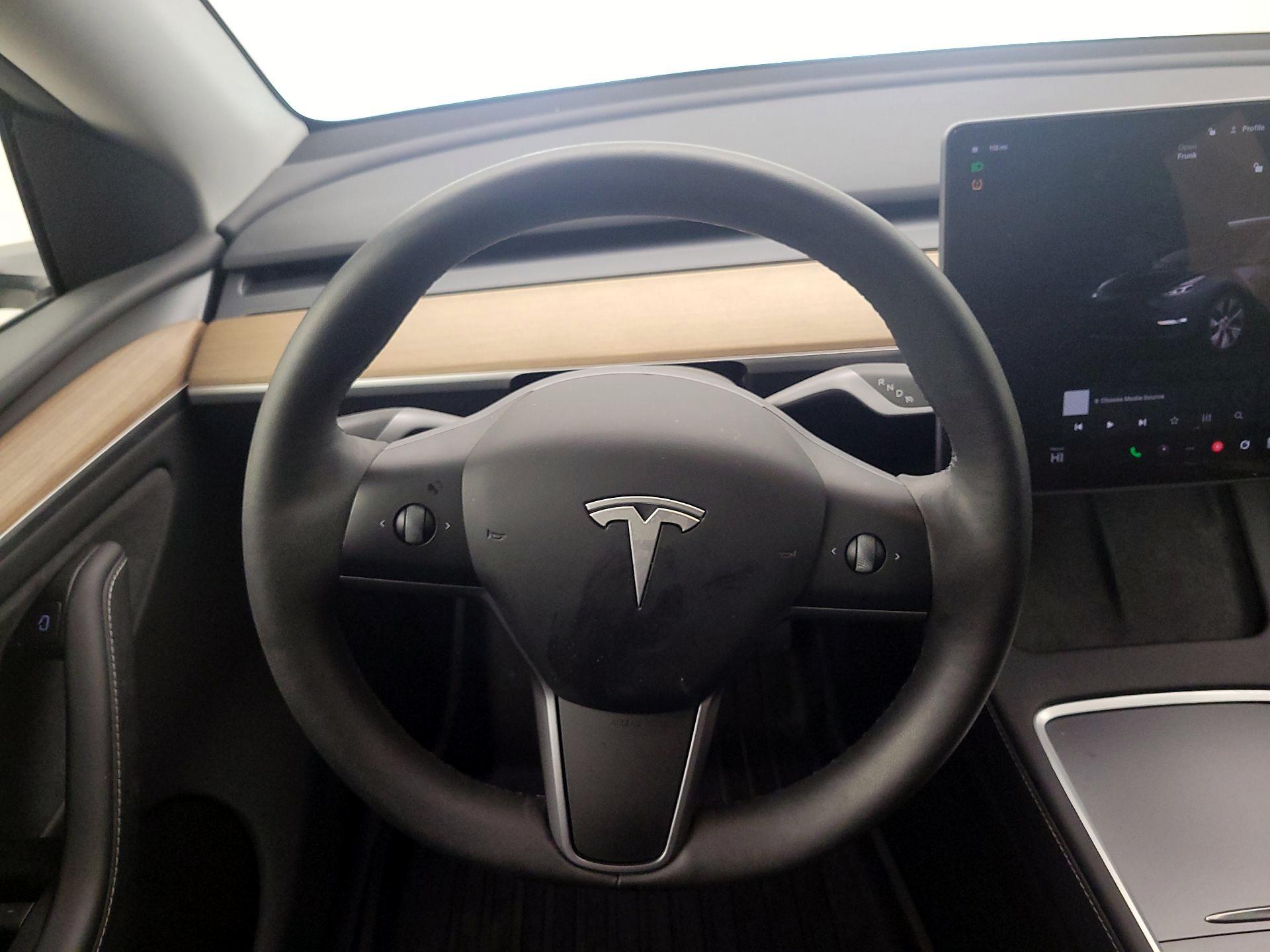 Thumbnail: 2024 Tesla Model Y - 10