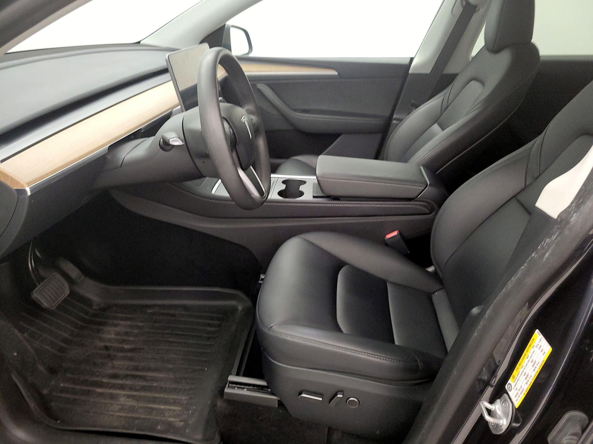 Thumbnail: 2024 Tesla Model Y - 11