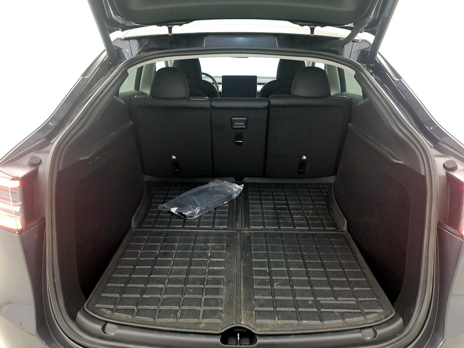 Thumbnail: 2024 Tesla Model Y - 19