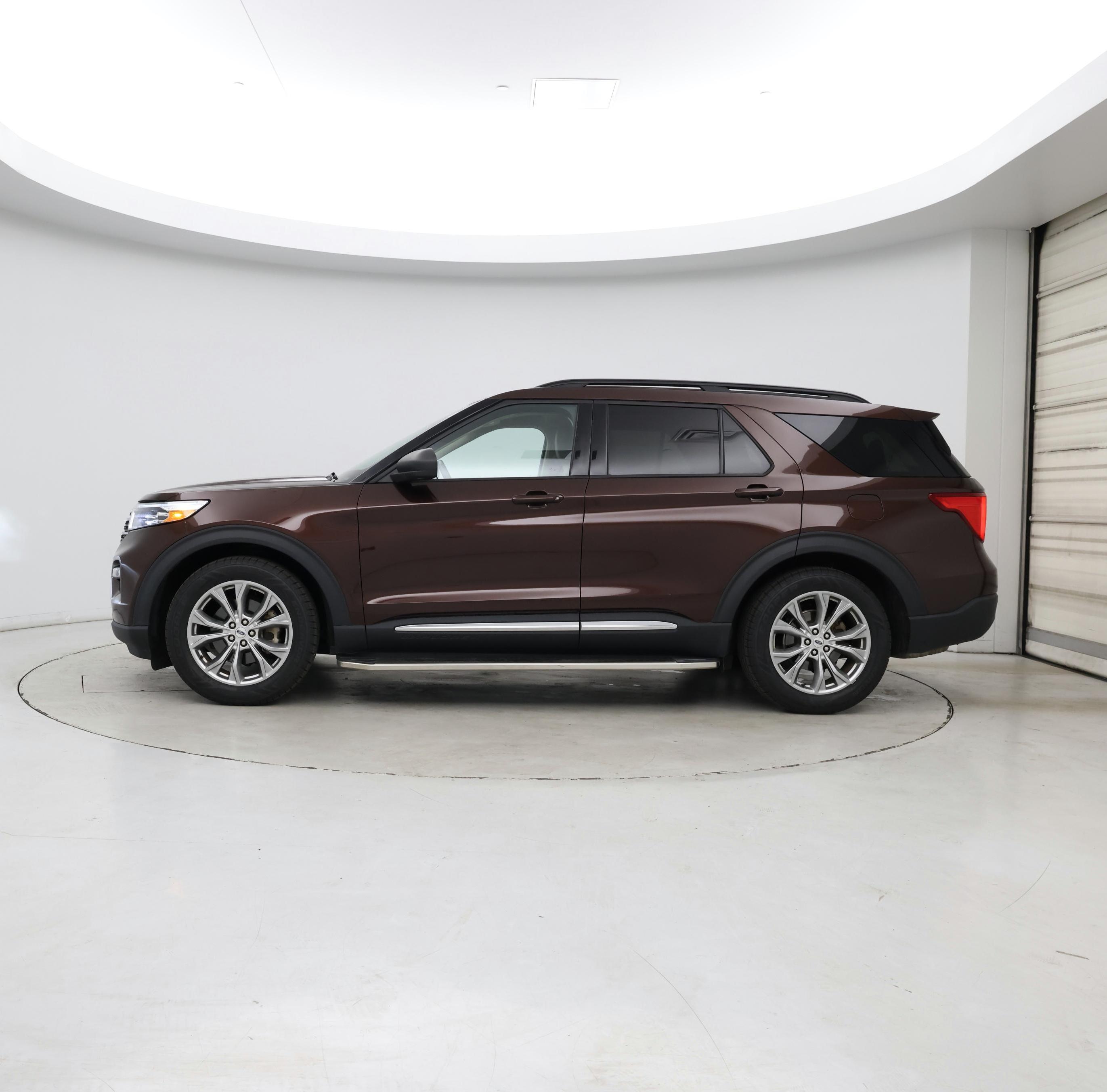 Thumbnail: 2020 Ford Explorer - 3