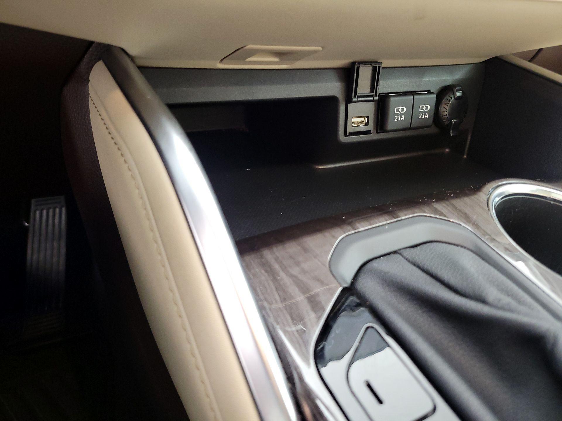 Thumbnail: 2021 Toyota Highlander - 19