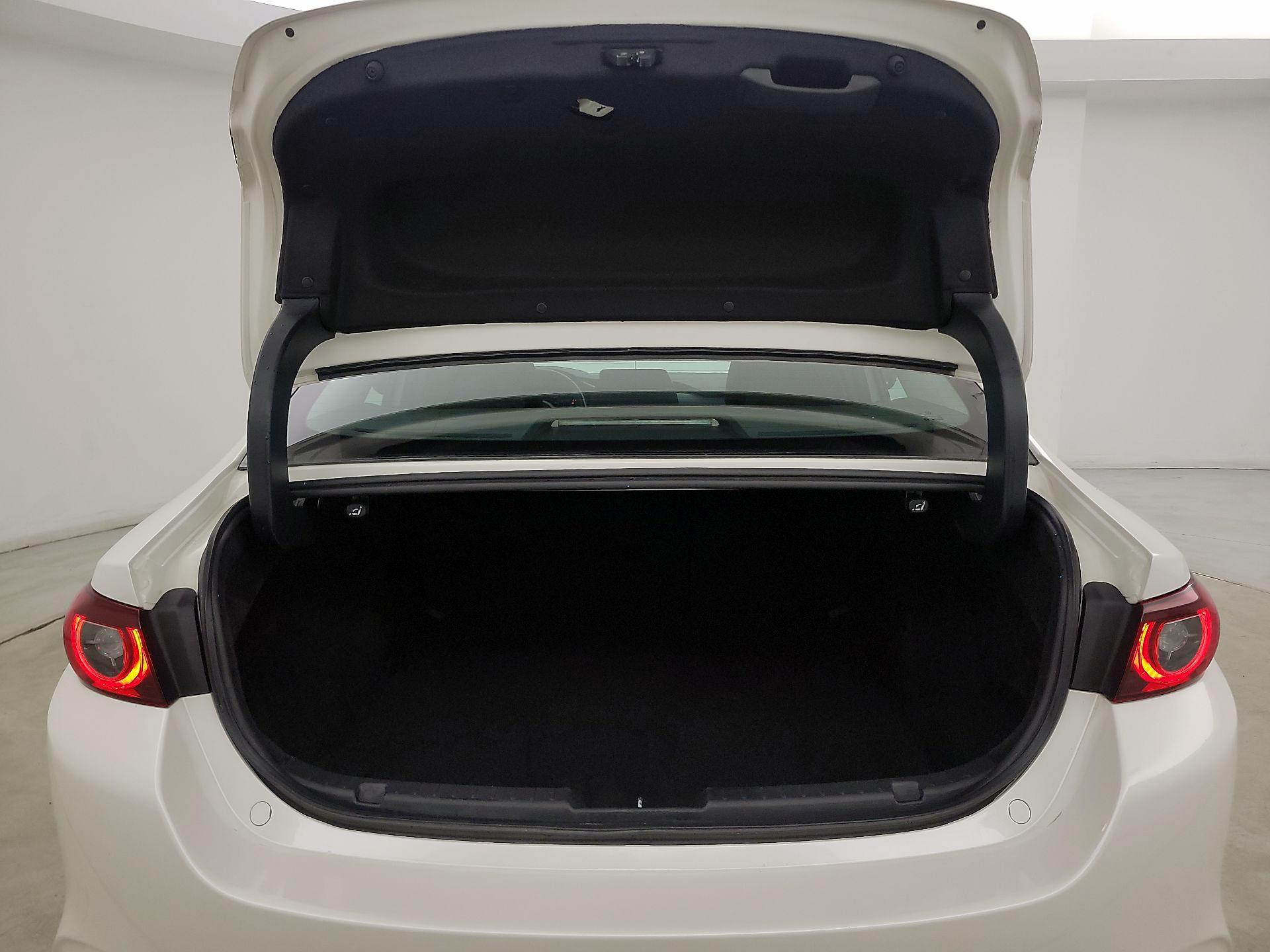 Thumbnail: 2024 Mazda Mazda3 - 20