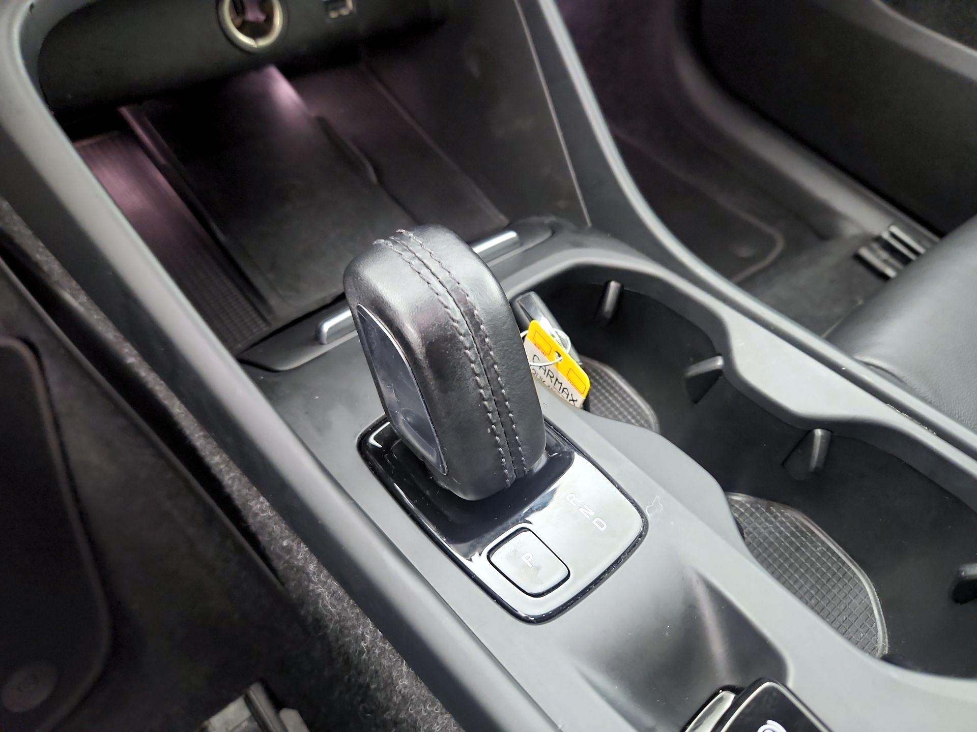 Thumbnail: 2021 Volvo XC40 - 18