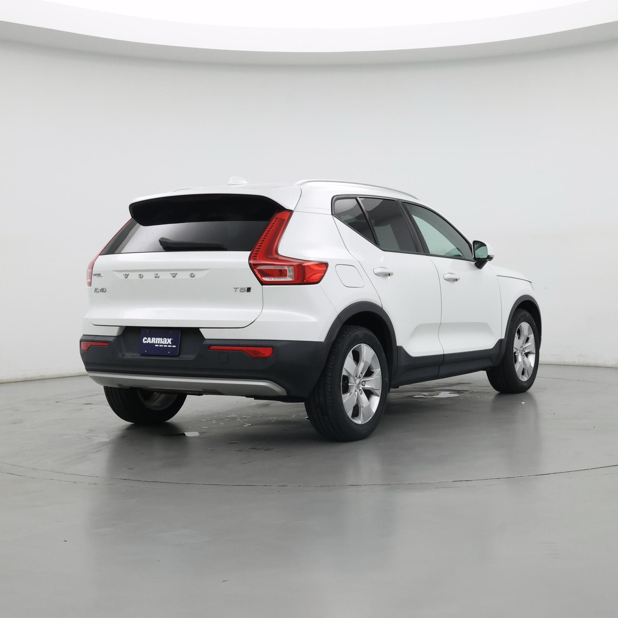 Thumbnail: 2021 Volvo XC40 - 8