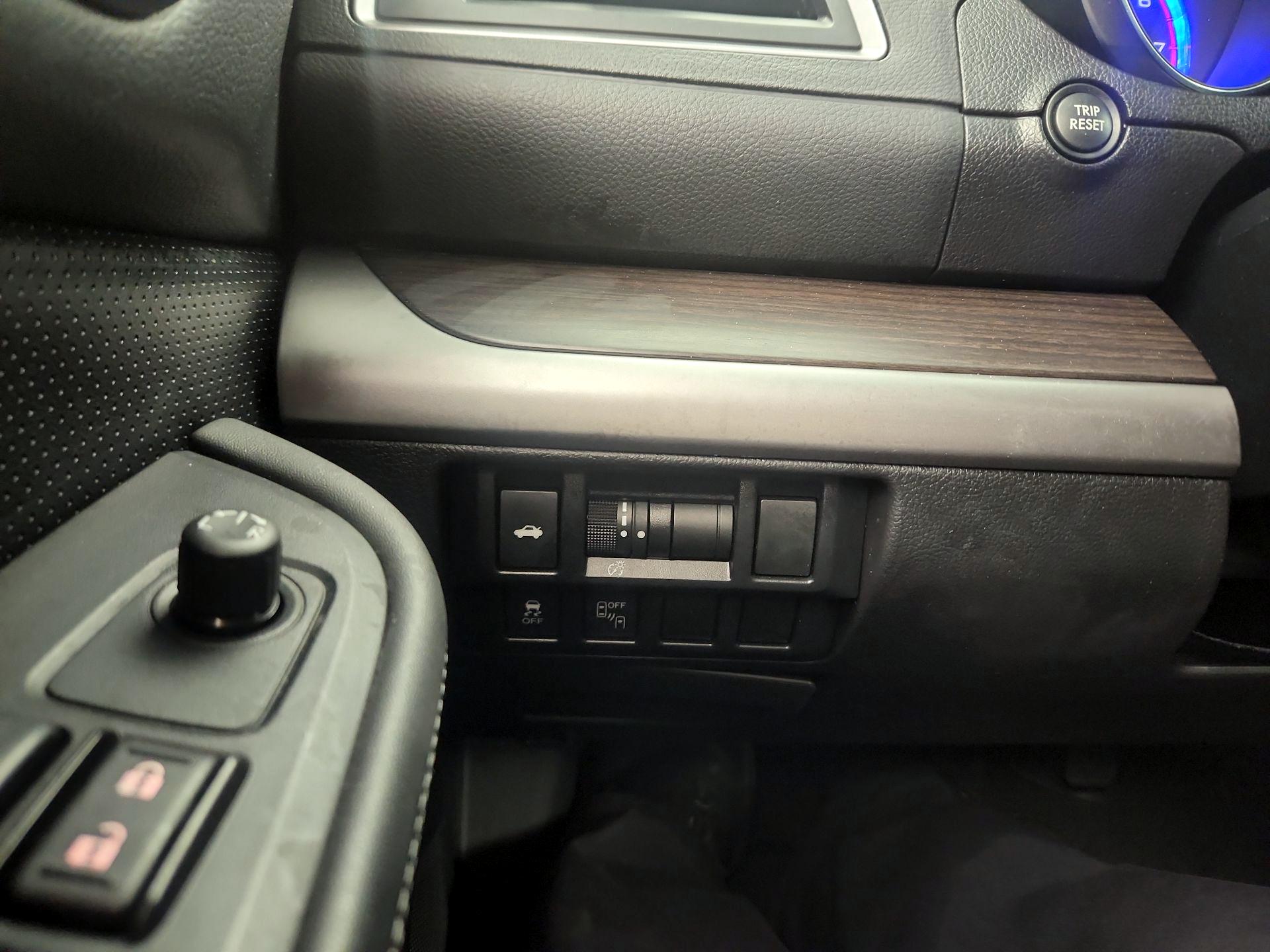 Thumbnail: 2015 Subaru Legacy - 13