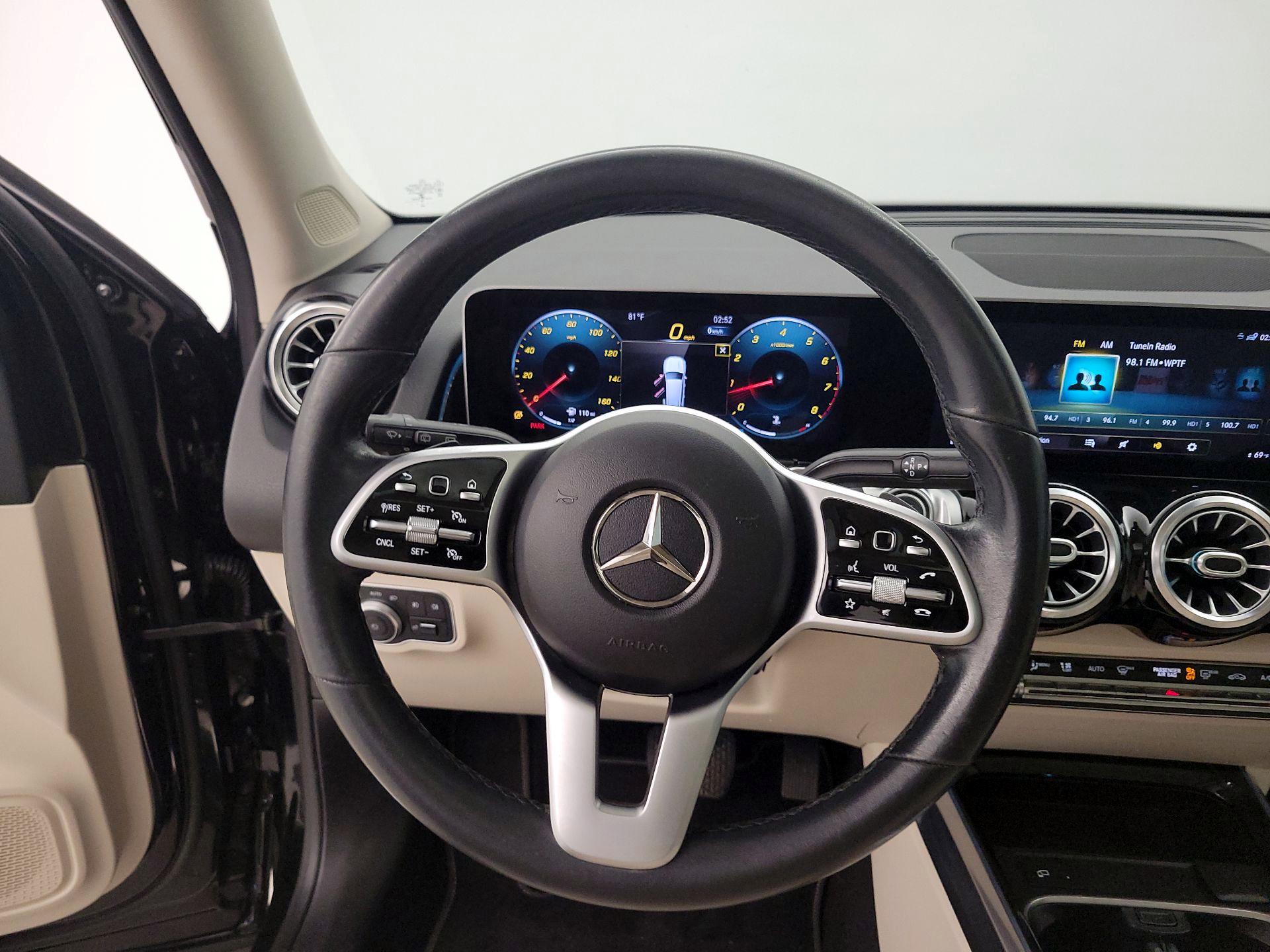 Thumbnail: 2021 Mercedes-Benz GLB - 10