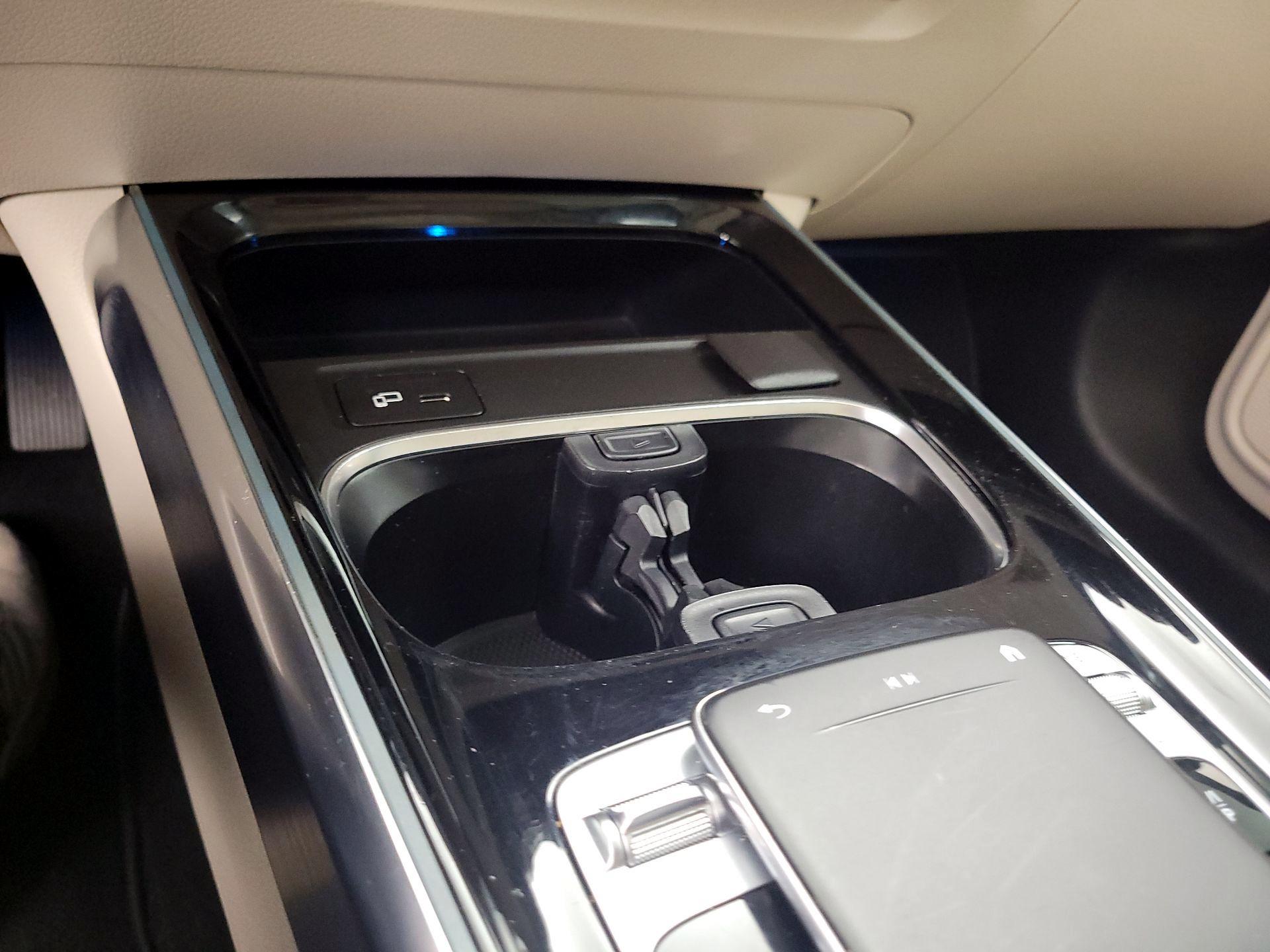 Thumbnail: 2021 Mercedes-Benz GLB - 18